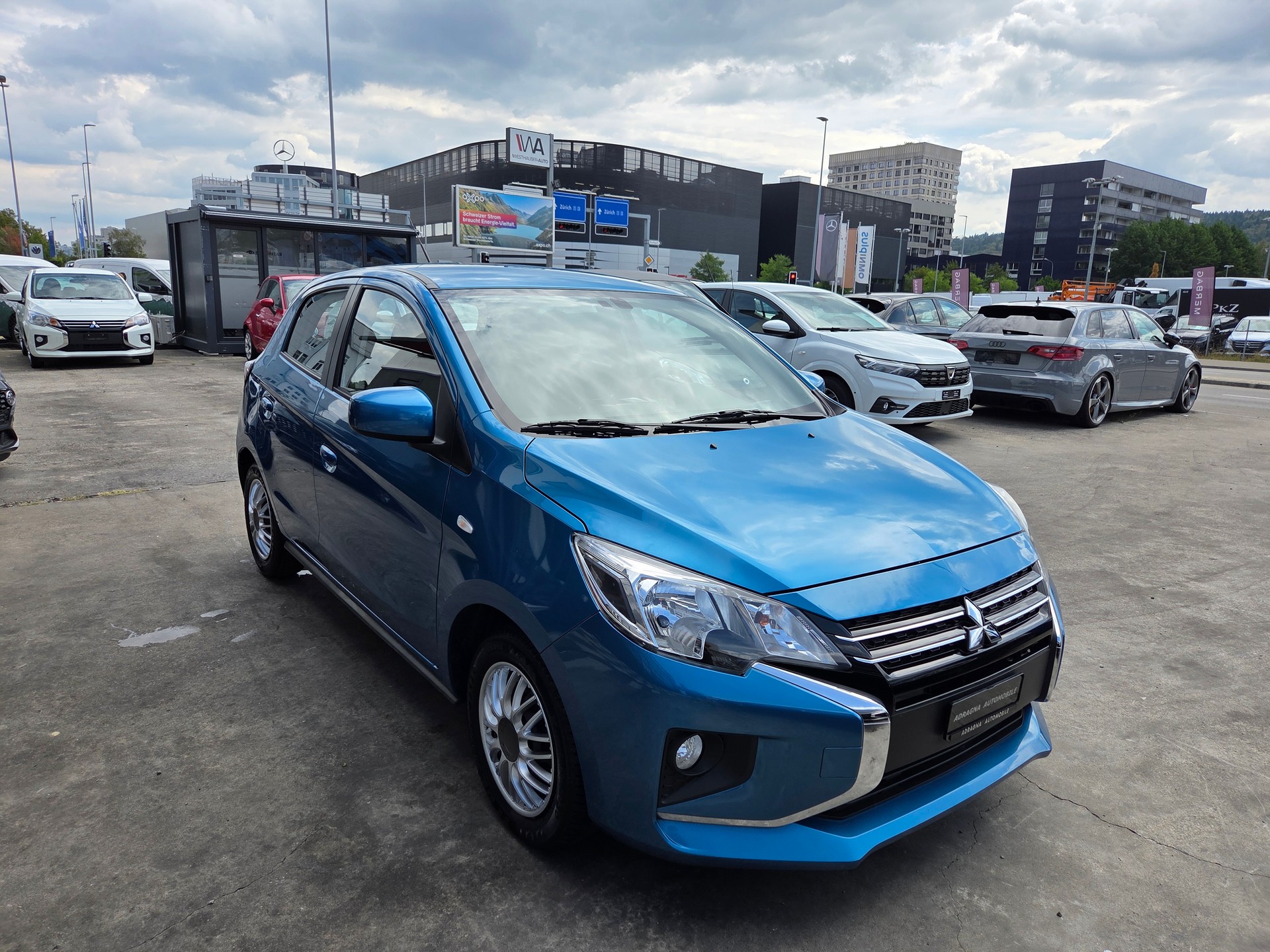 MITSUBISHI Space Star 1.2 CVT Invite-image-8