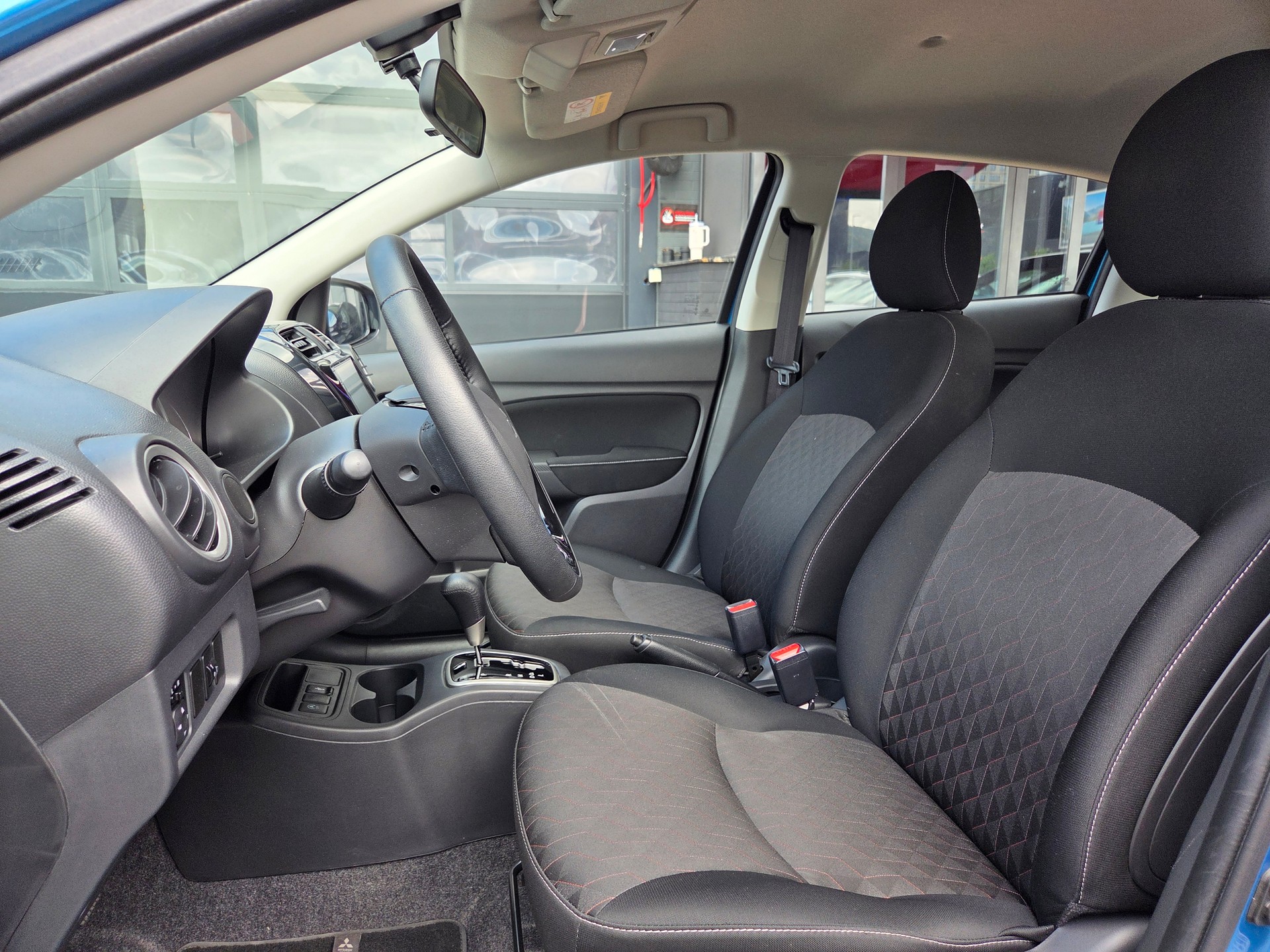 MITSUBISHI Space Star 1.2 CVT Invite-image-12