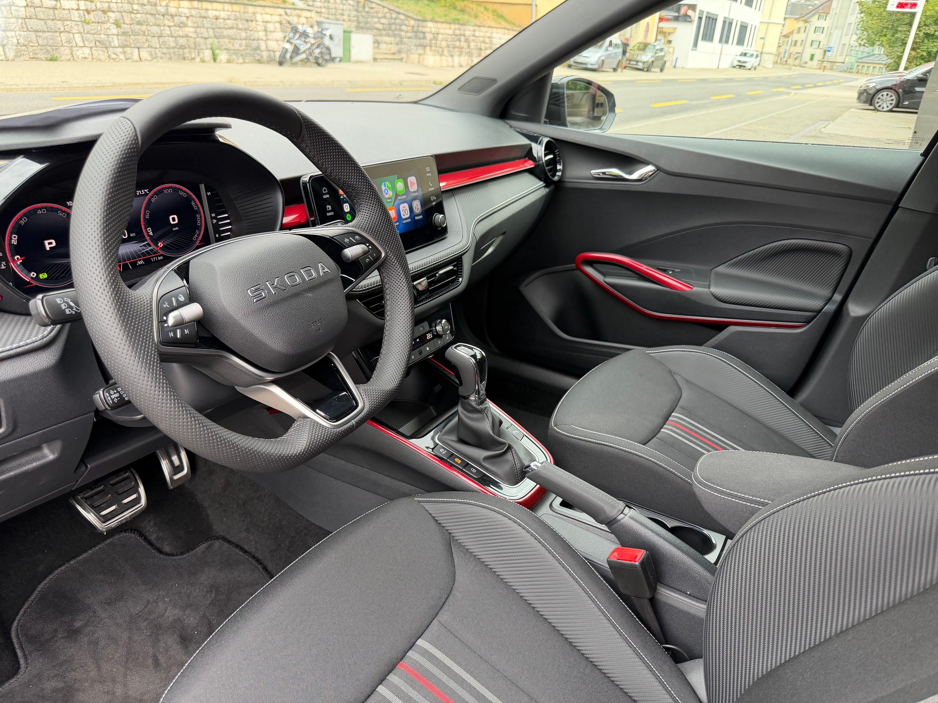 SKODA Fab. 1.0 TSI Mon. Car DSG-image-8