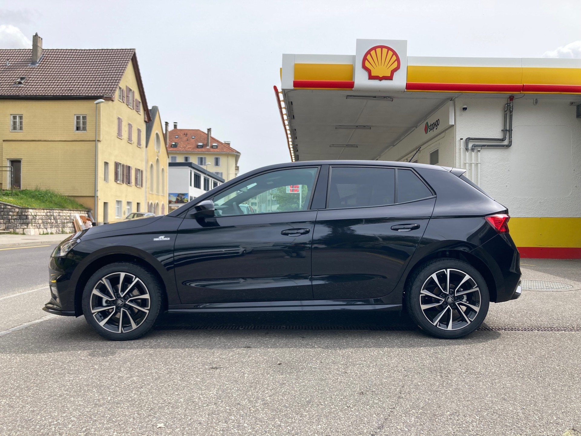 SKODA Fab. 1.0 TSI Mon. Car DSG-image-2