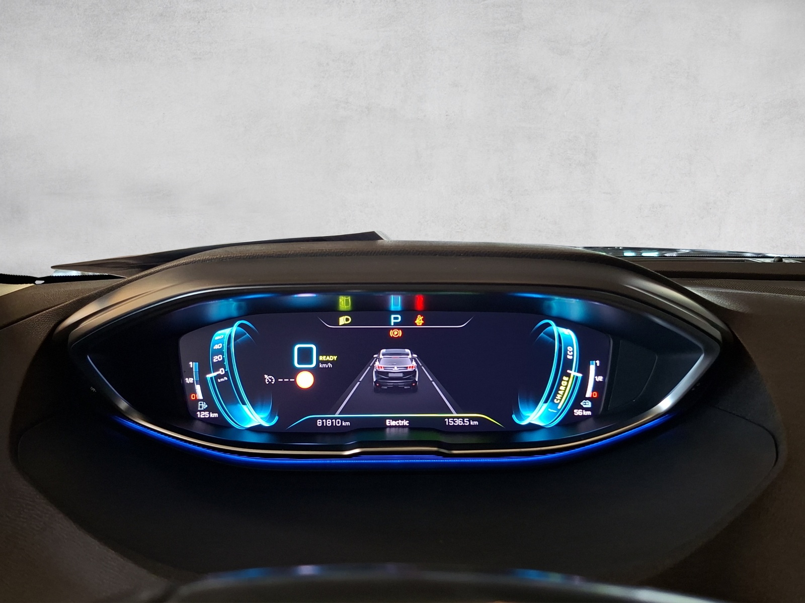PEUGEOT 3008 1.6 Plug-in Hybrid Allure Pack-image-9