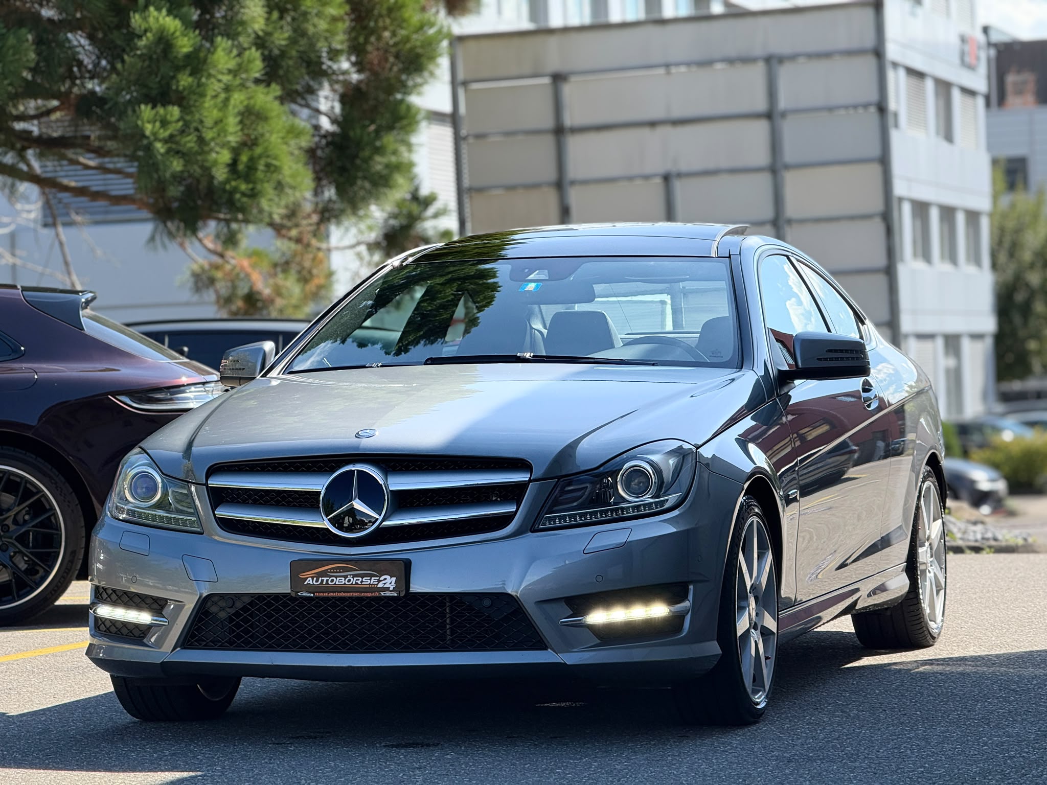 Car photo