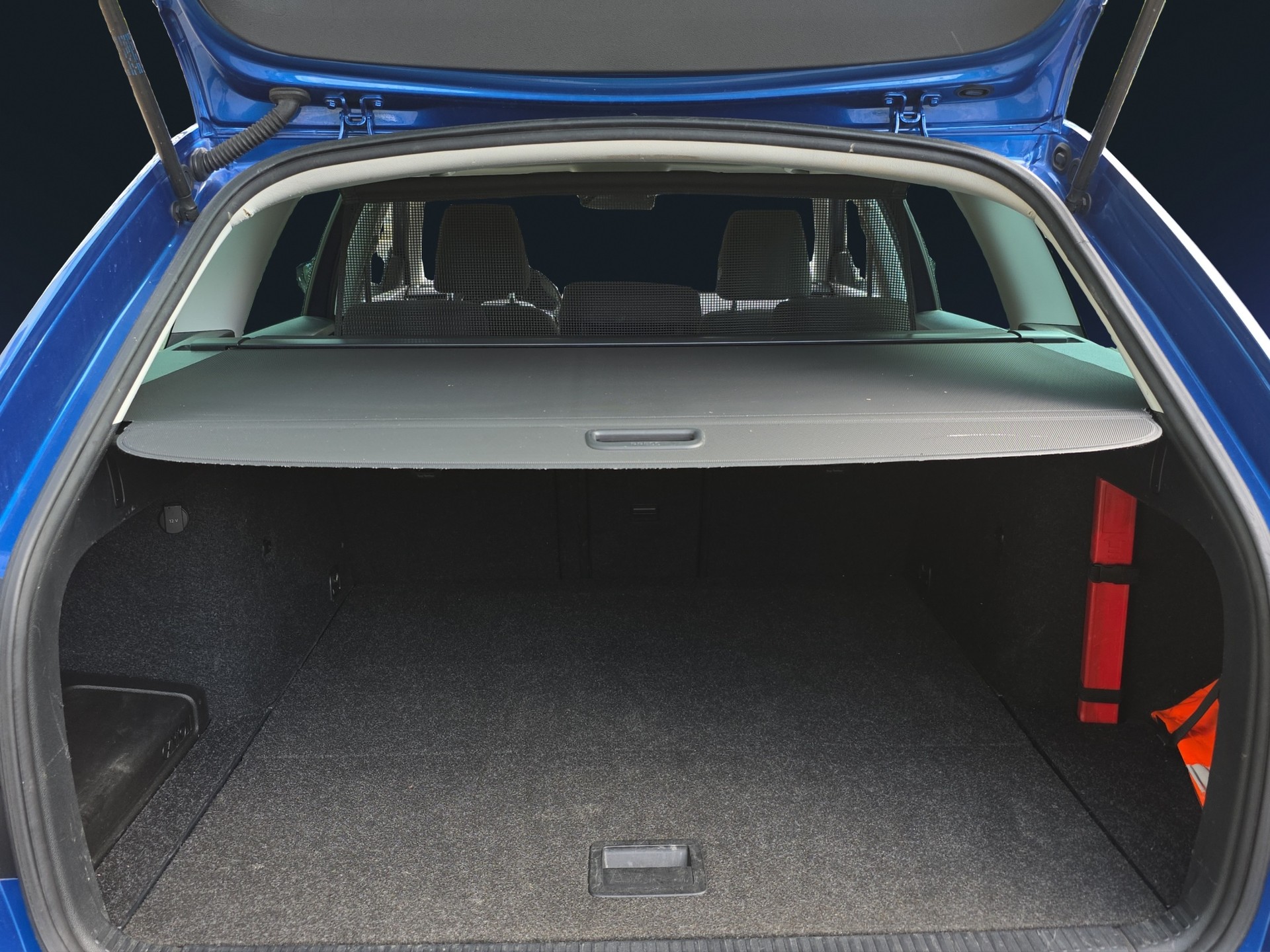 SKODA Octavia Combi 1.4 TSI Style-image-15