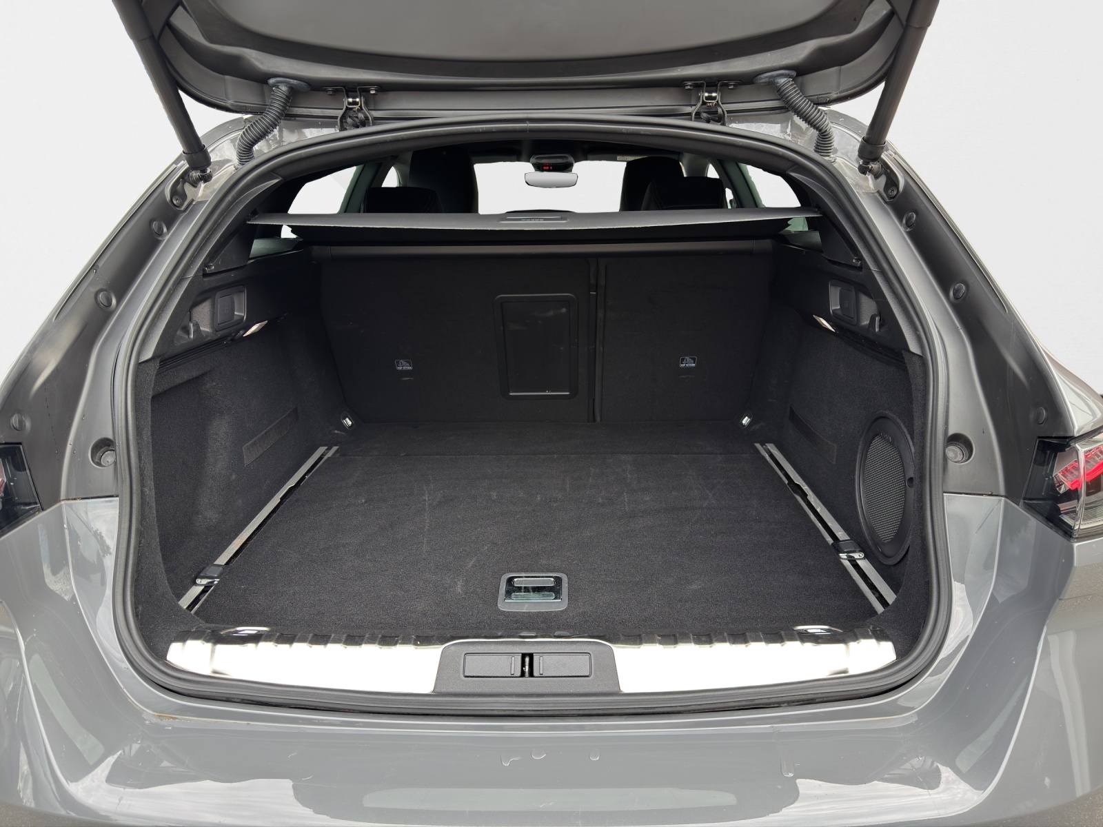 PEUGEOT 508 SW GT 1.5 BlueHDi 130PS-image-15