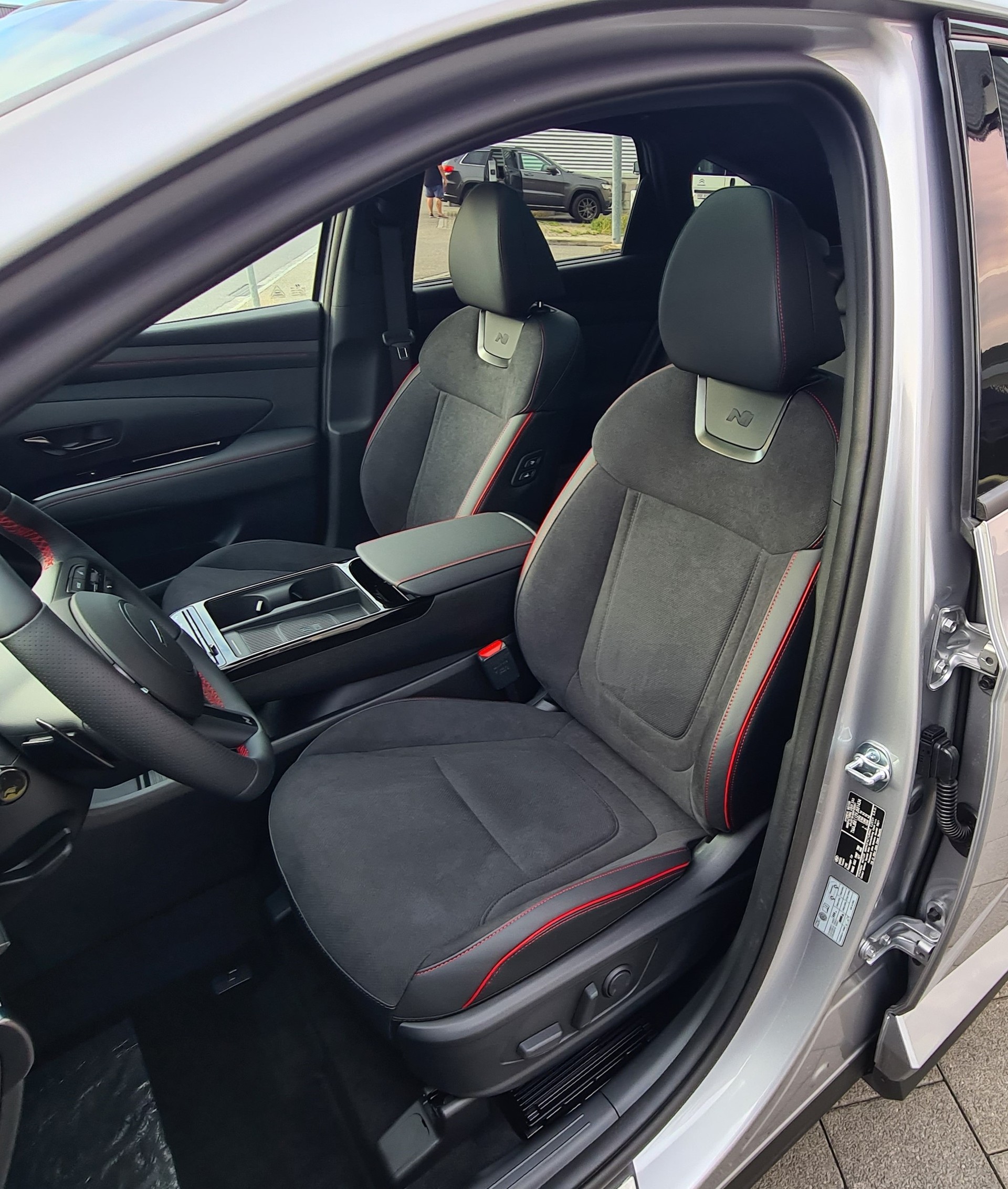 HYUNDAI Tucson 1.6 TGDI HEV N Line 4WD MY 27-image-16