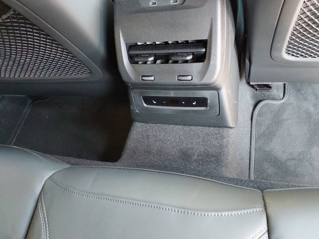 AUDI A5 Avant TFSI quattro 150 kW*ALL BLACK,Leder(Sitzbelüftung-Massage),Standheizung,5-Jahre Garantie)Np.98'250.-*-image-8