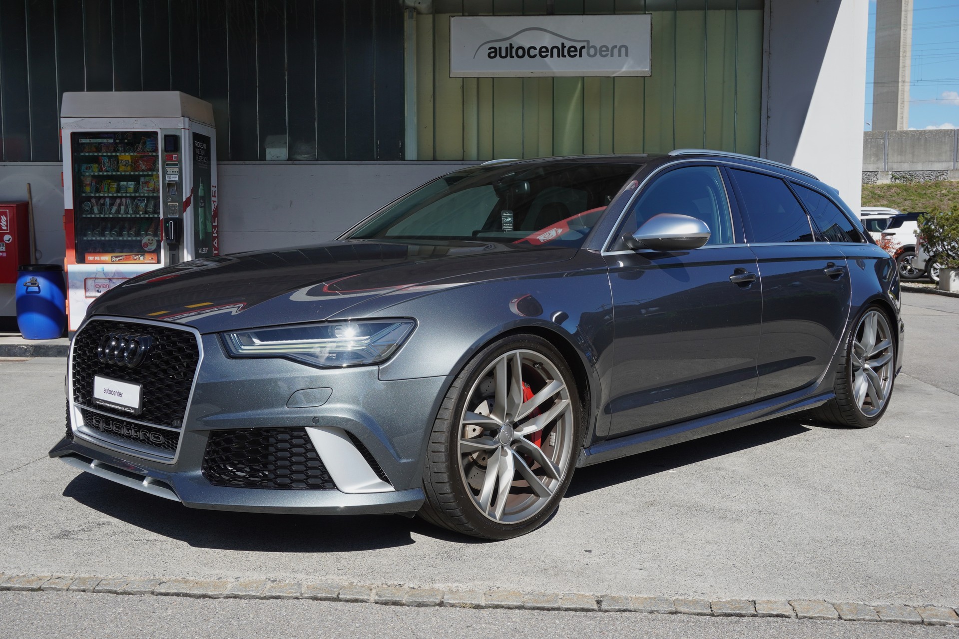 AUDI RS6 Avant 4.0 TFSI V8 quattro Tiptronic-image-2