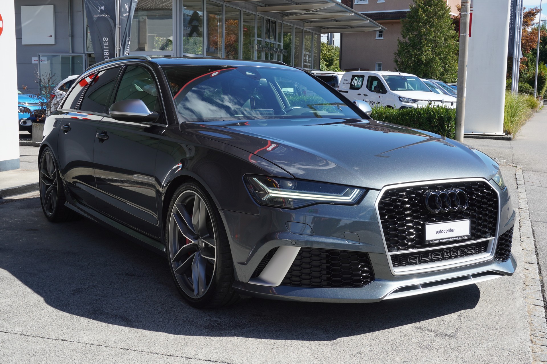 AUDI RS6 Avant 4.0 TFSI V8 quattro Tiptronic-image-3