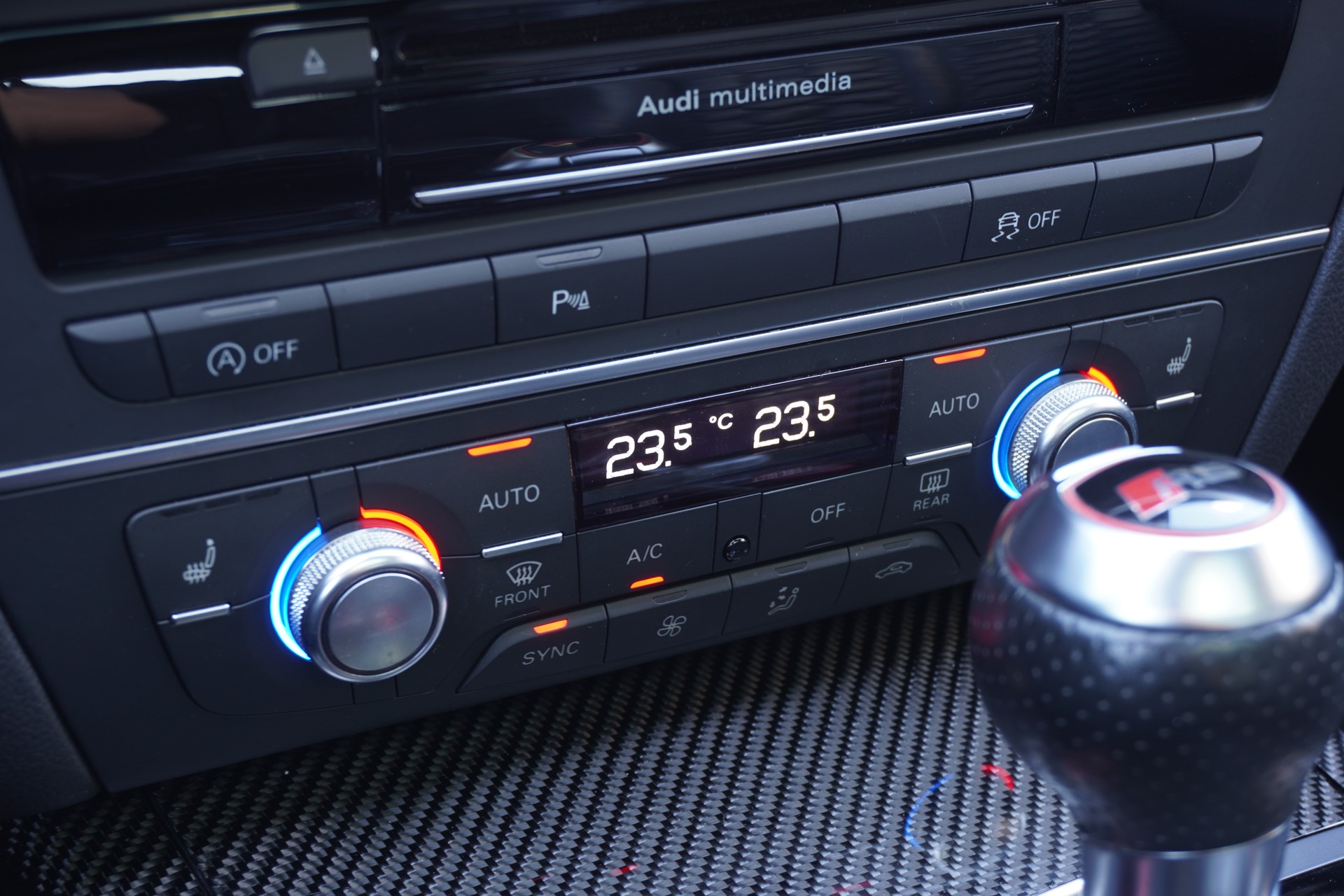 AUDI RS6 Avant 4.0 TFSI V8 quattro Tiptronic-image-11