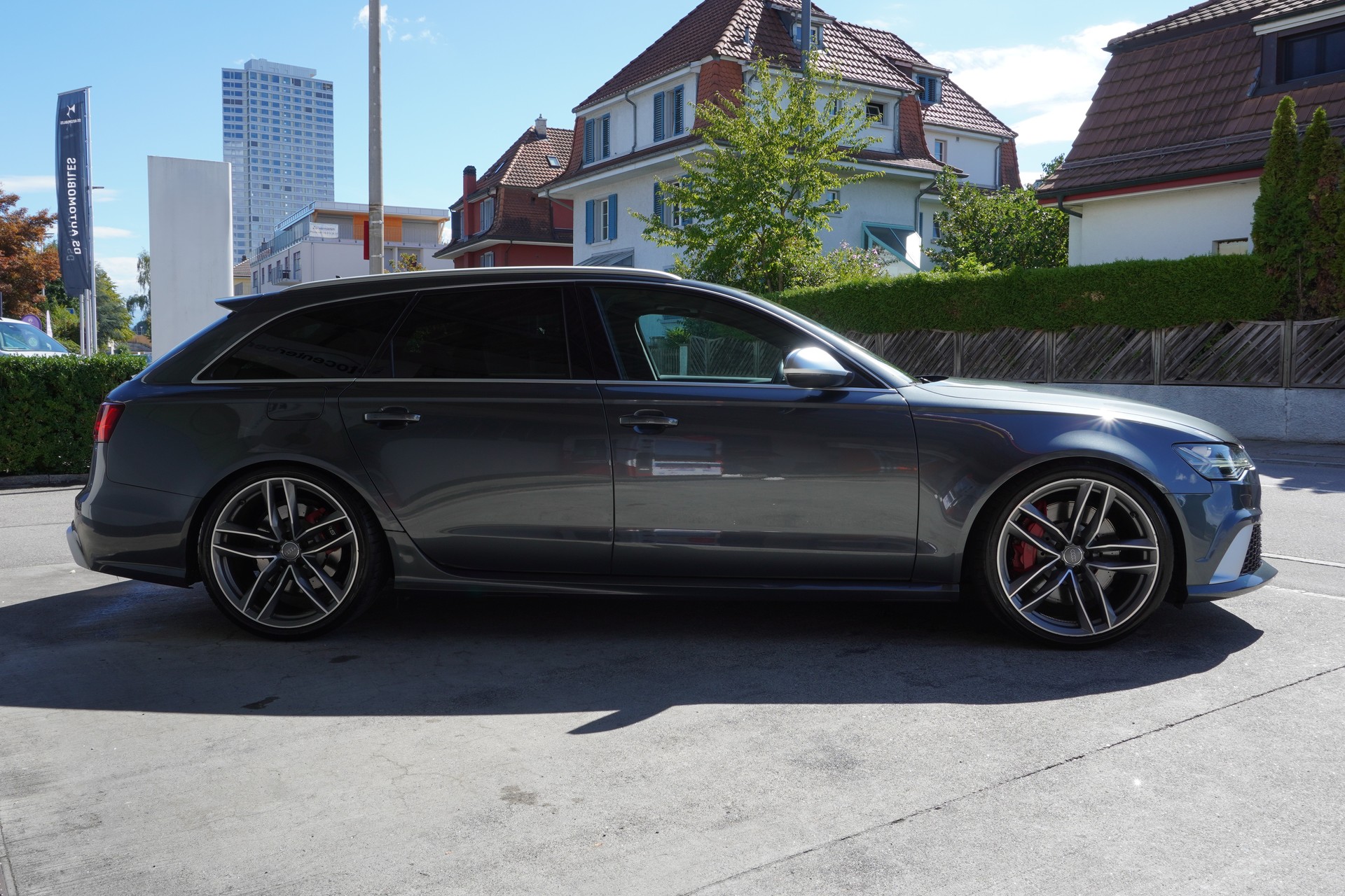 AUDI RS6 Avant 4.0 TFSI V8 quattro Tiptronic-image-4