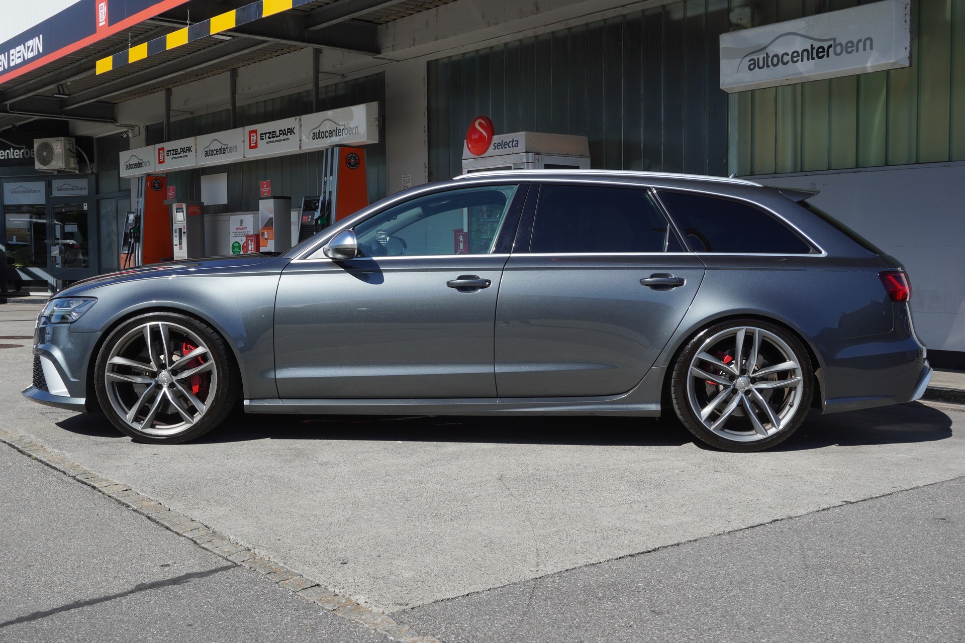 AUDI RS6 Avant 4.0 TFSI V8 quattro Tiptronic-image-7