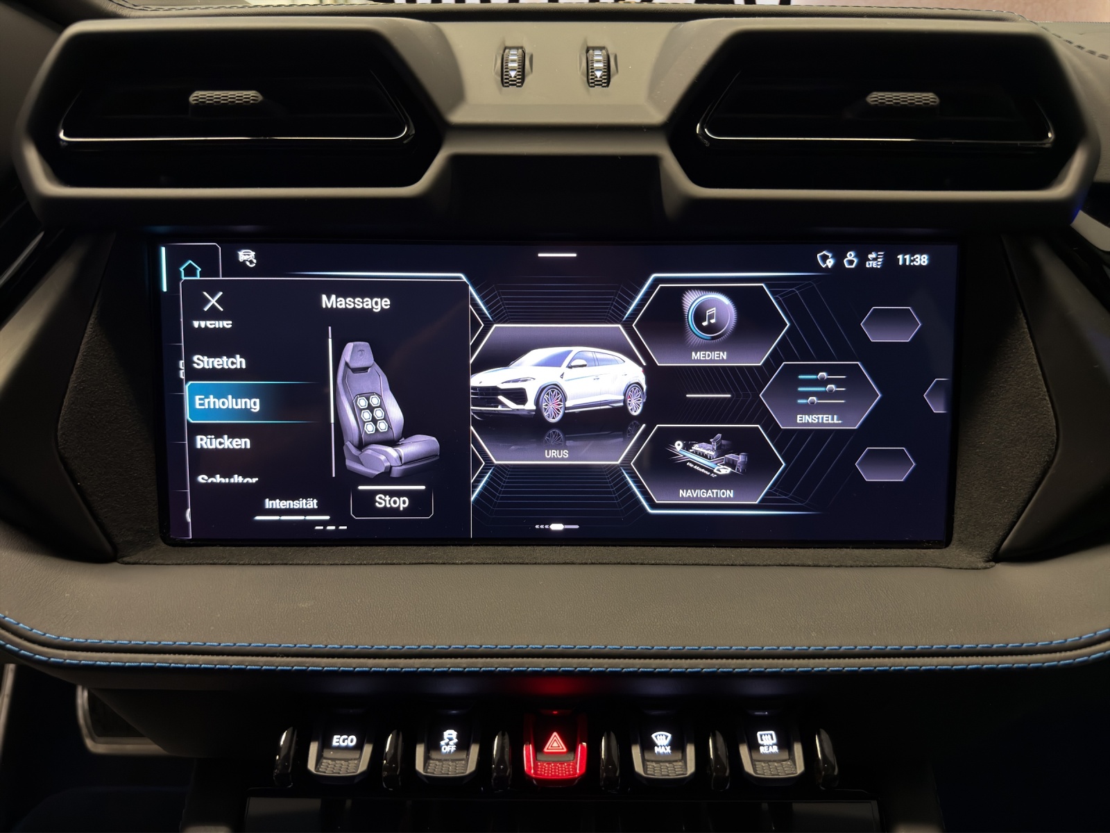 LAMBORGHINI Urus SE-image-23