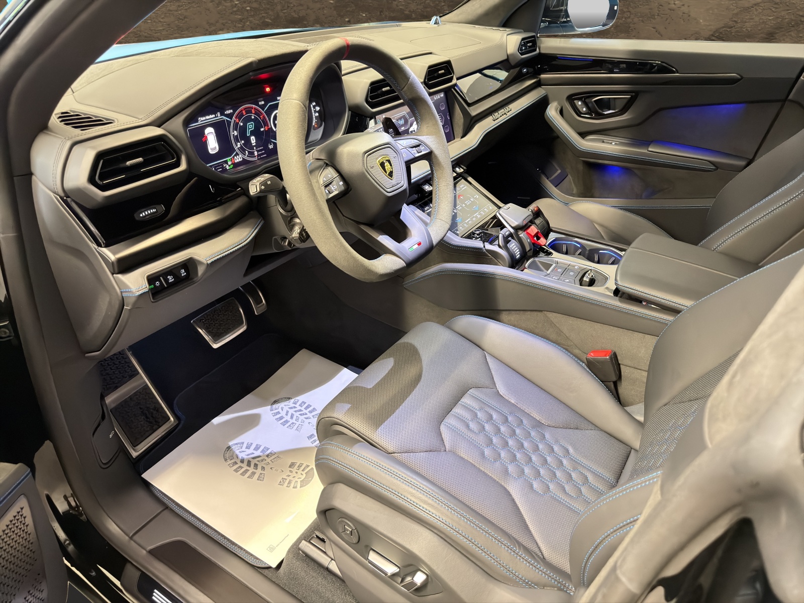 LAMBORGHINI Urus SE-image-7