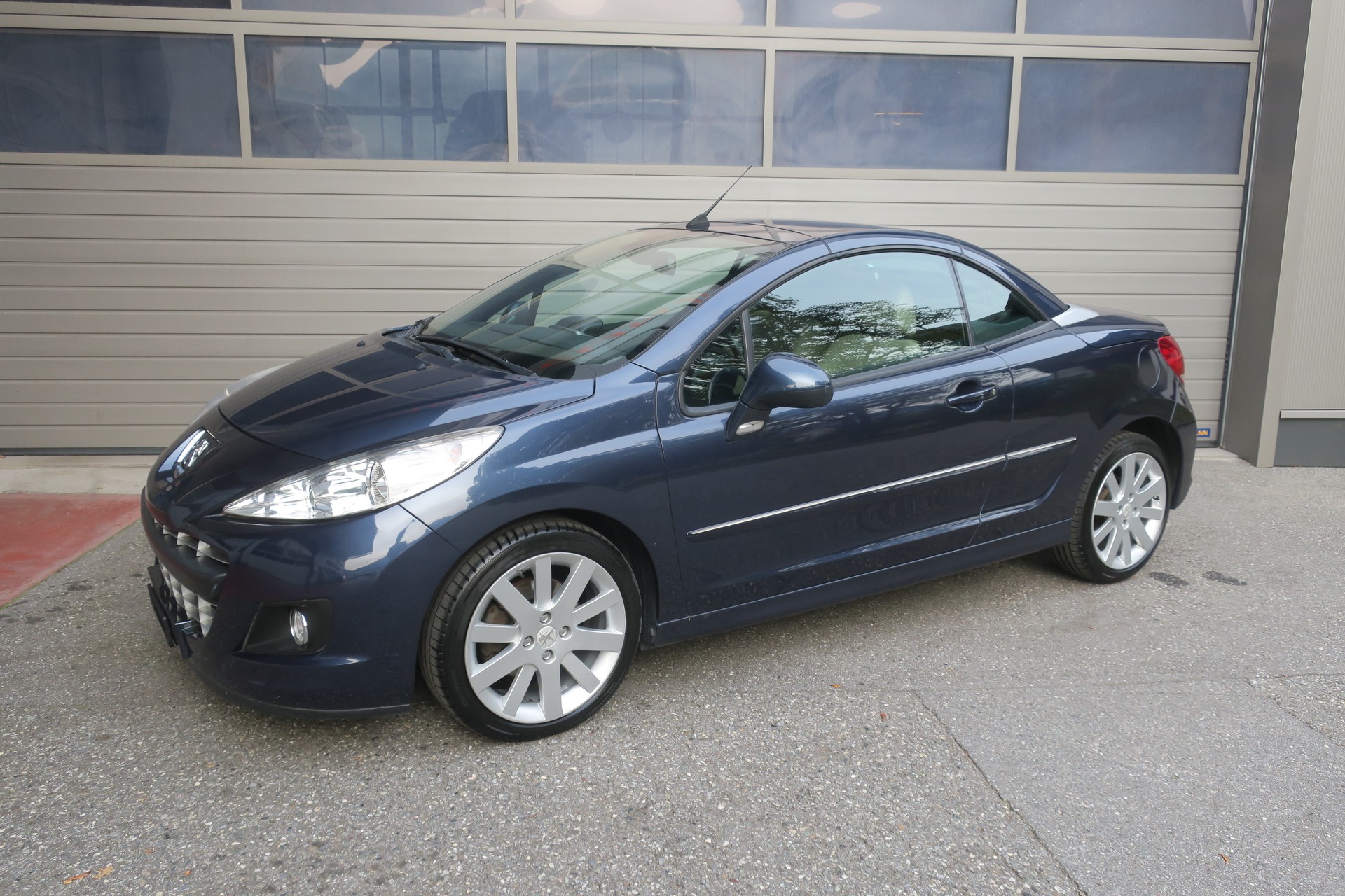 PEUGEOT 207 CC 1.6 16V Roland Garros Automatic-image-0