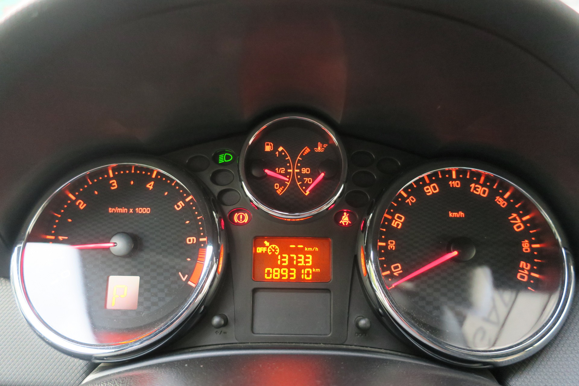 PEUGEOT 207 CC 1.6 16V Roland Garros Automatic-image-10