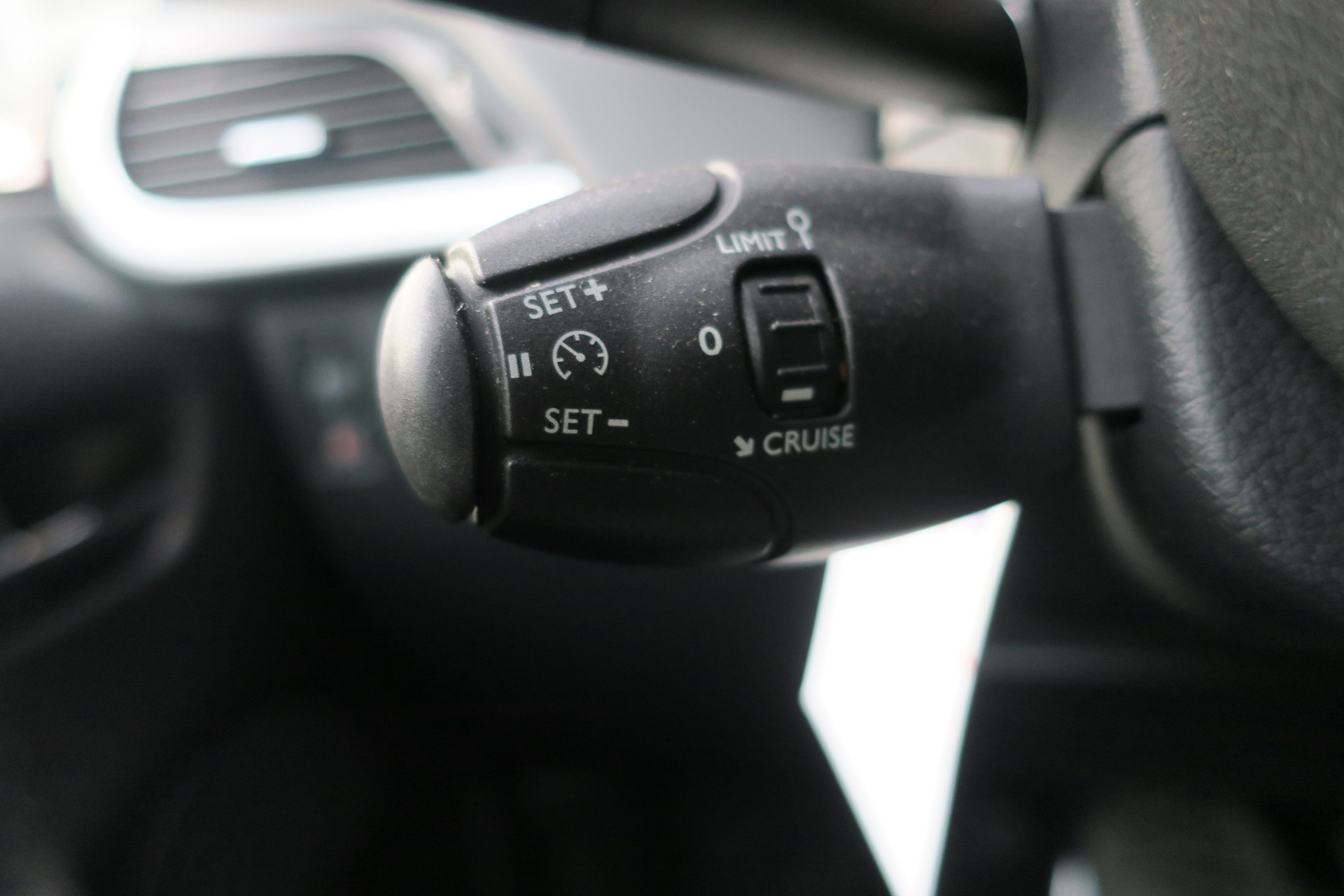 PEUGEOT 207 CC 1.6 16V Roland Garros Automatic-image-14