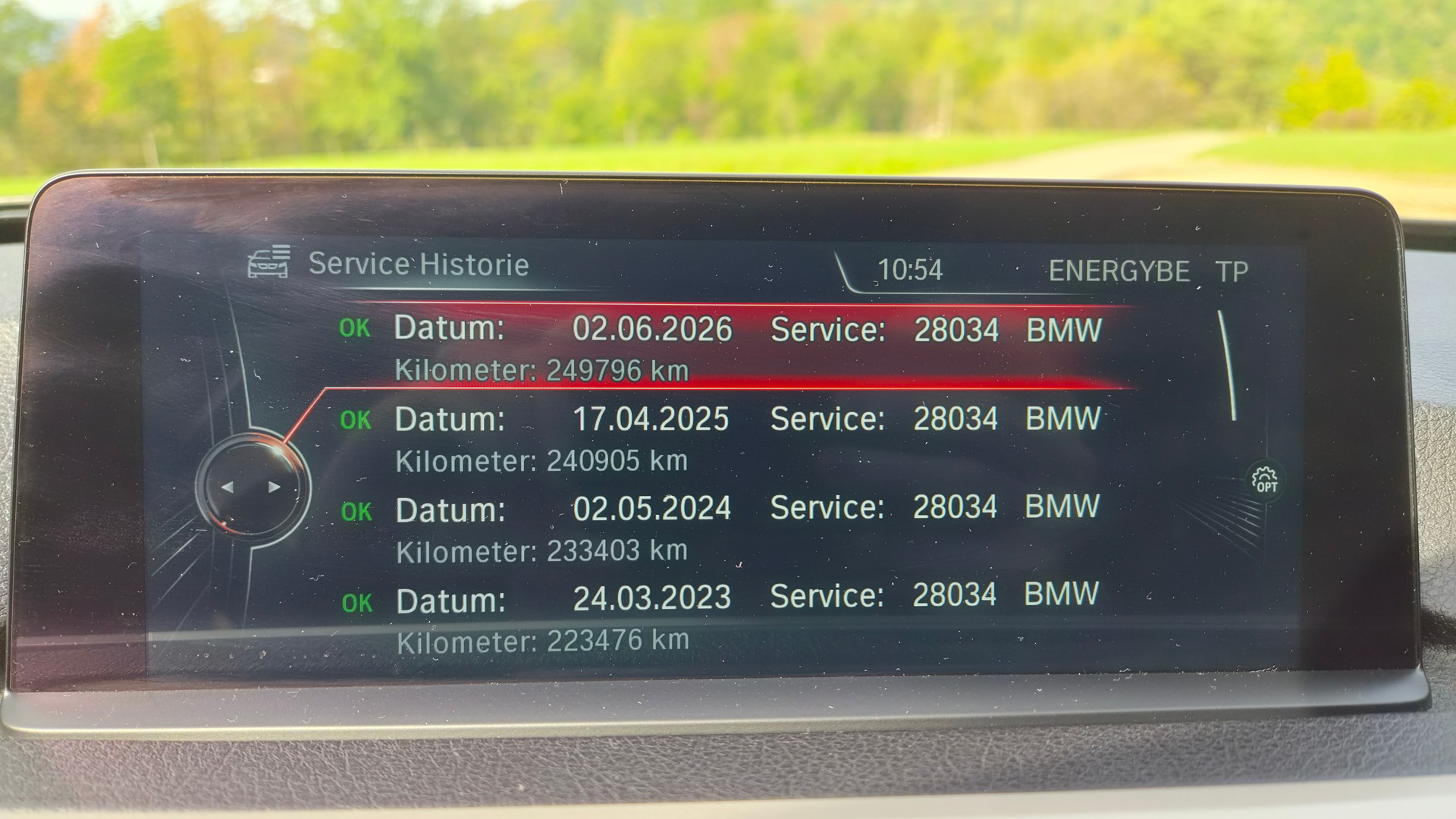 BMW 320d xDrive-image-5