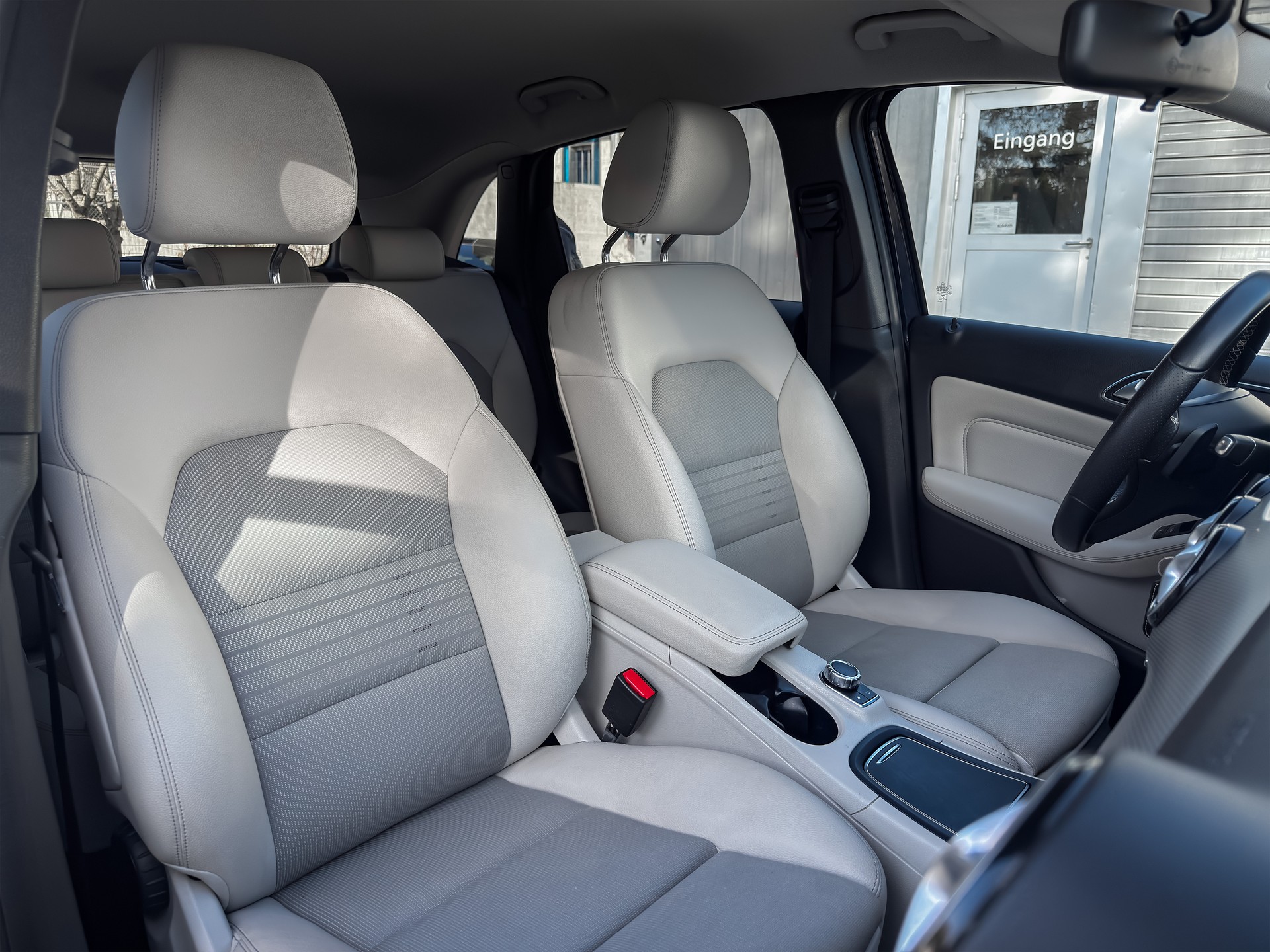 MERCEDES-BENZ B 220 CDI Style 4Matic 7G-DCT-image-8