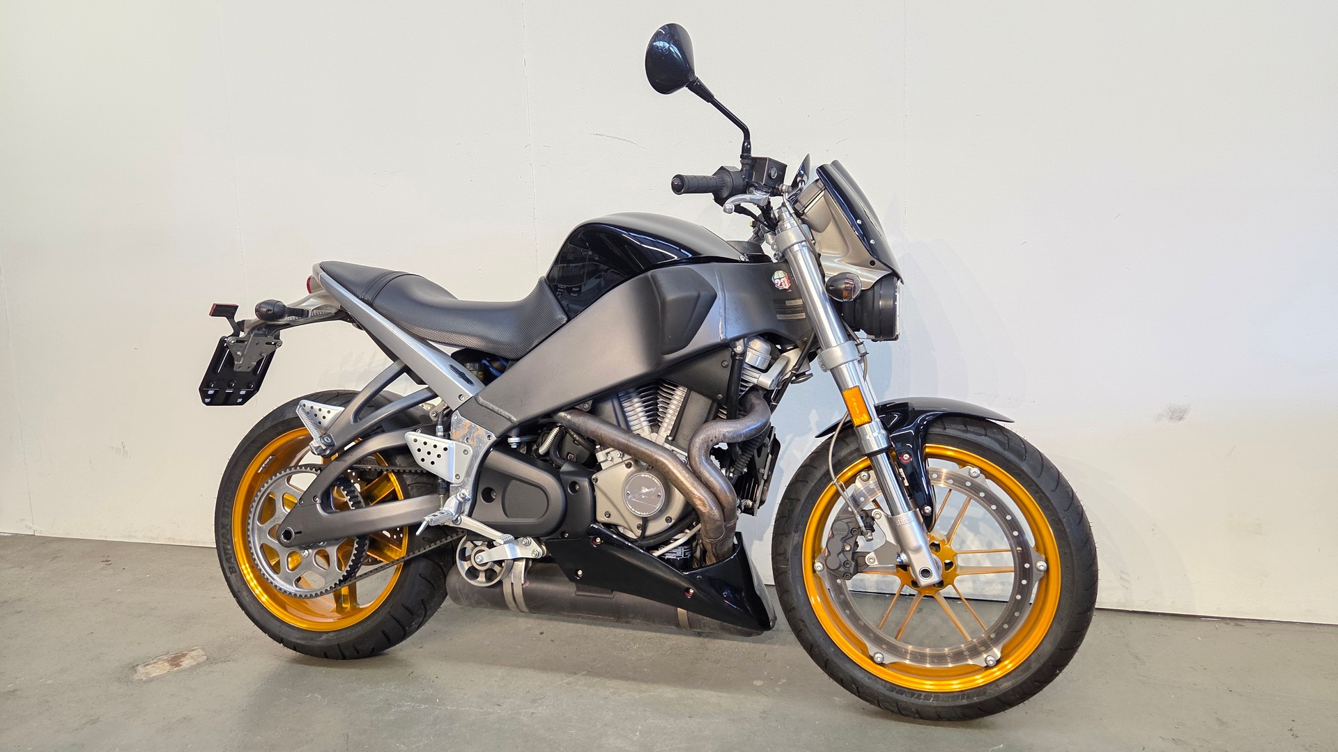 BUELL XB12S Lightning-showroom-element-2