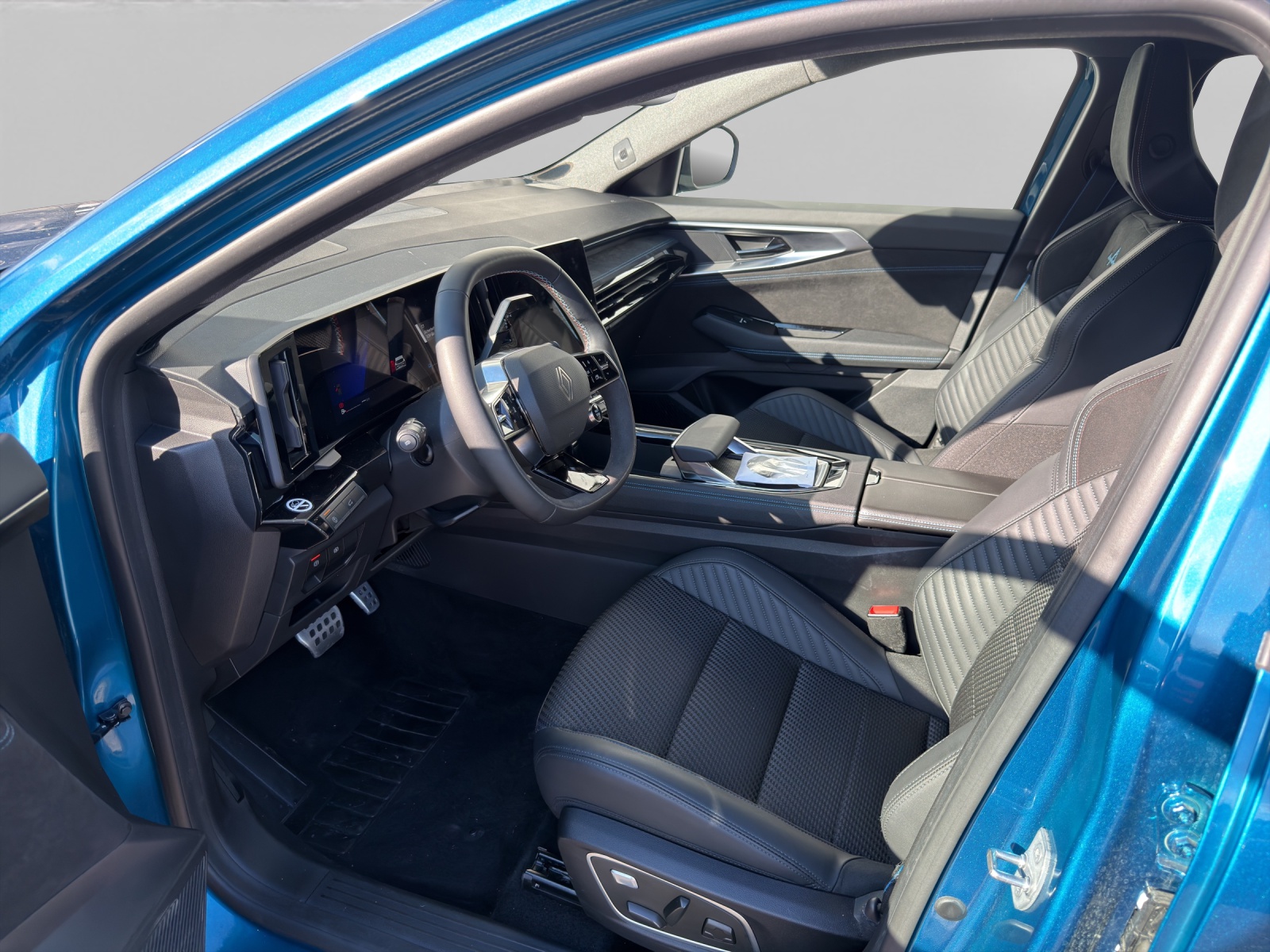 RENAULT Austral 1.2 E-Tech esprit Alpine-image-6