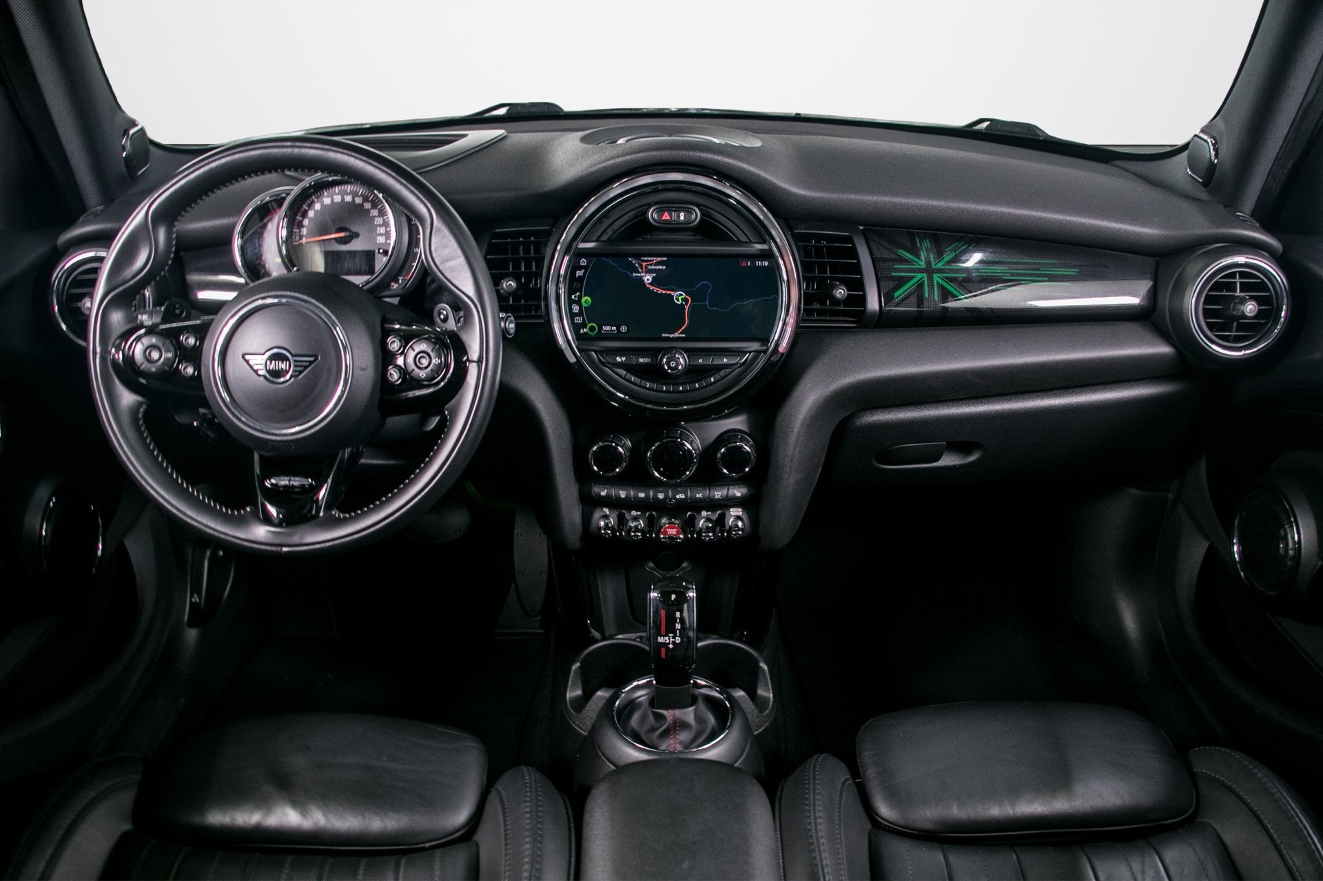 MINI Cooper S Steptronic DKG-showroom-element-3