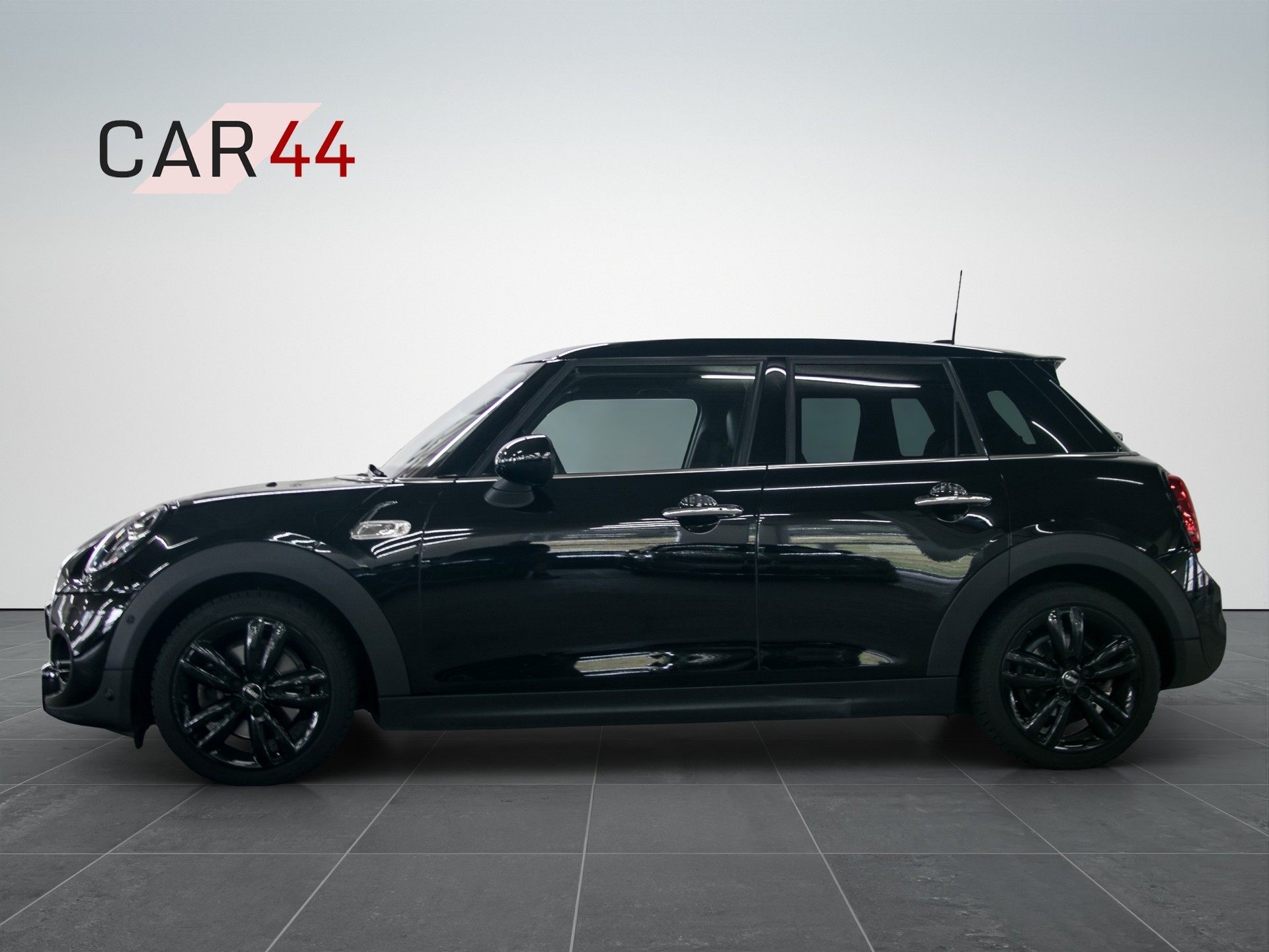 MINI Cooper S Steptronic DKG-showroom-element-1