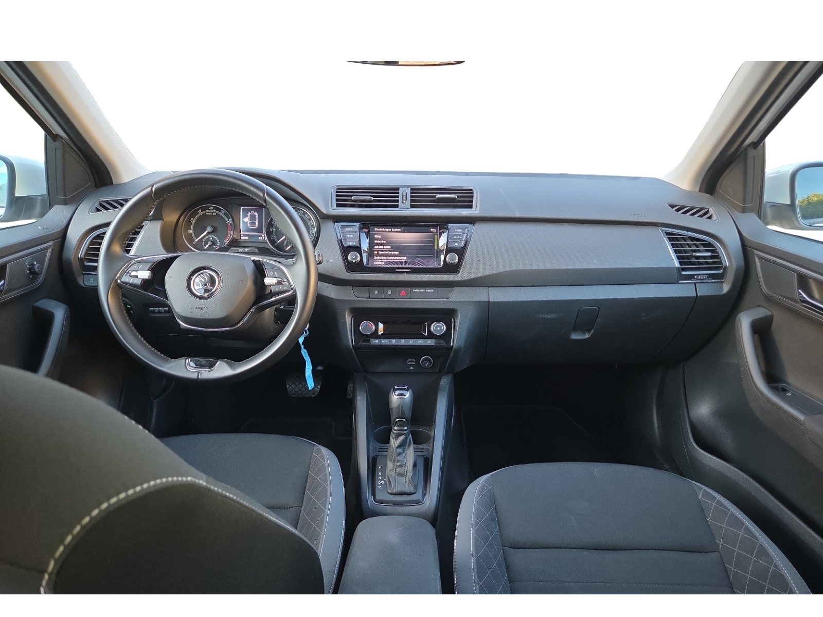 SKODA Fabia Combi 1.0 TSI Ambition DSG-image-9