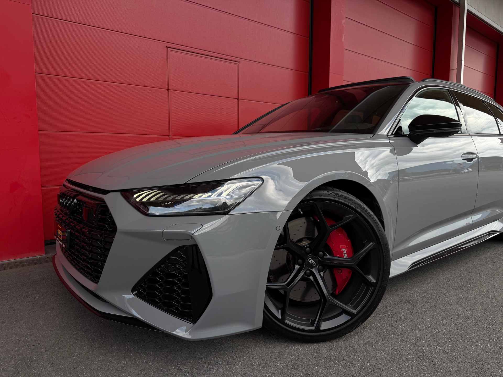 AUDI RS6 Avant 4.0 TFSI V8 Performance quattro *AHK*-image-5