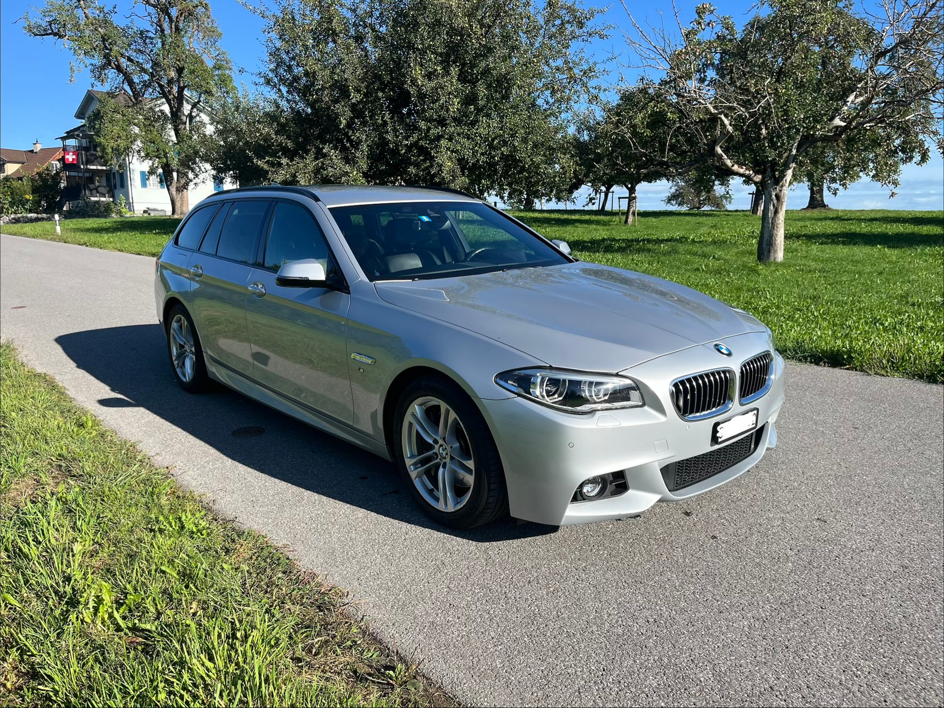 BMW 530d xDrive-image-0