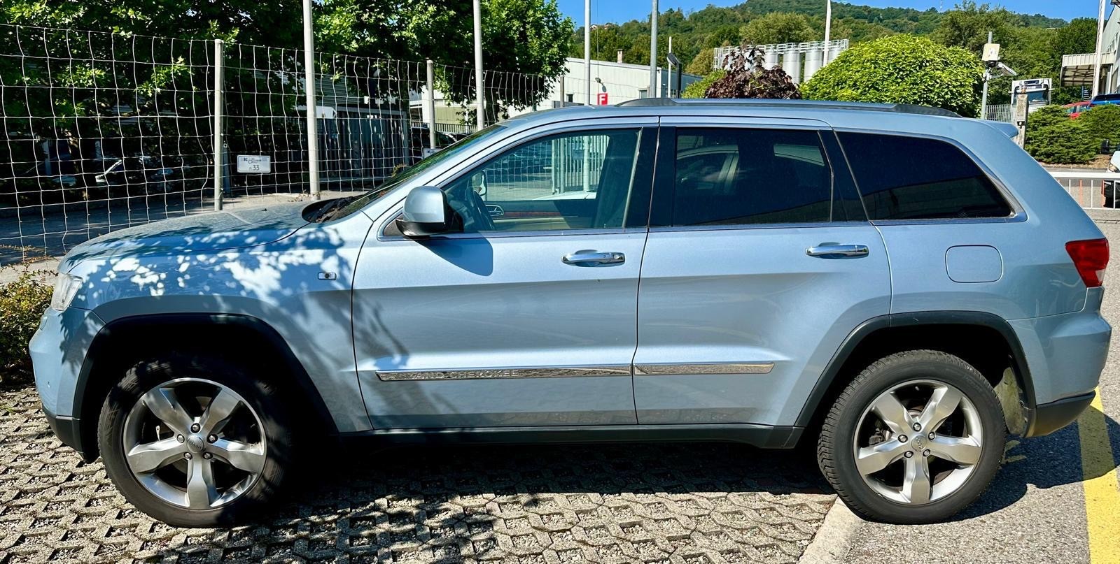 JEEP Grand Cherokee 3.0 CRD Overland Automatic-image-1
