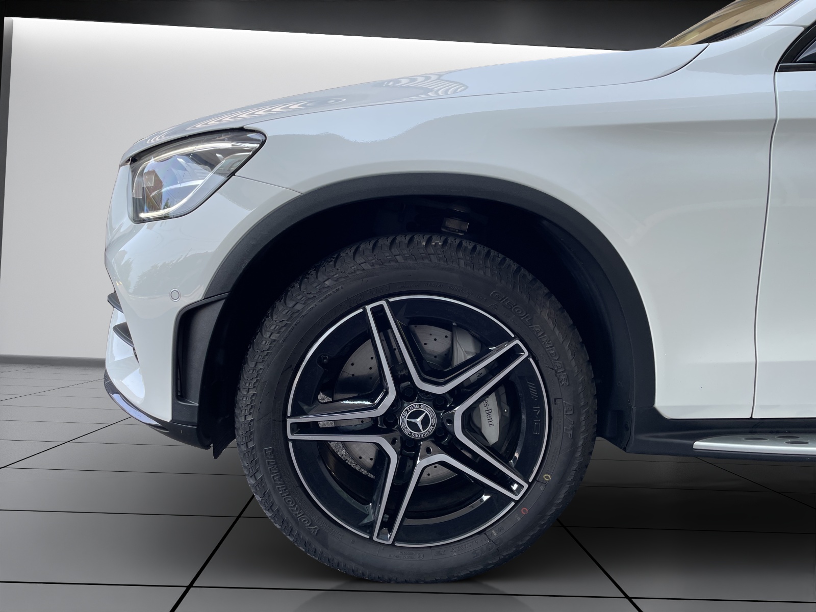 Image MERCEDES-BENZ GLC-300 GLC 300 e AMG Line Plus 4Matic 9G-Tronic