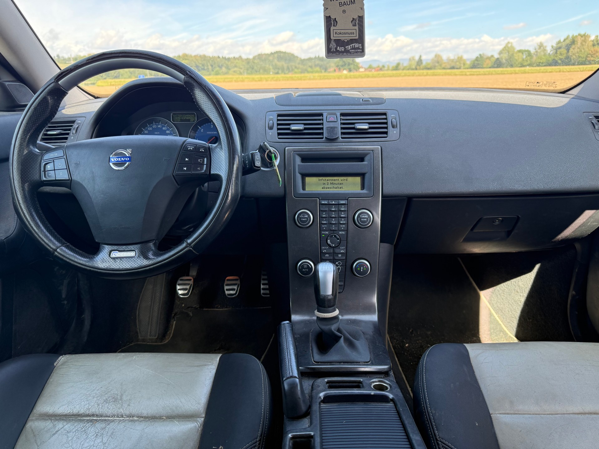 VOLVO V50 D3 R-Design-image-6