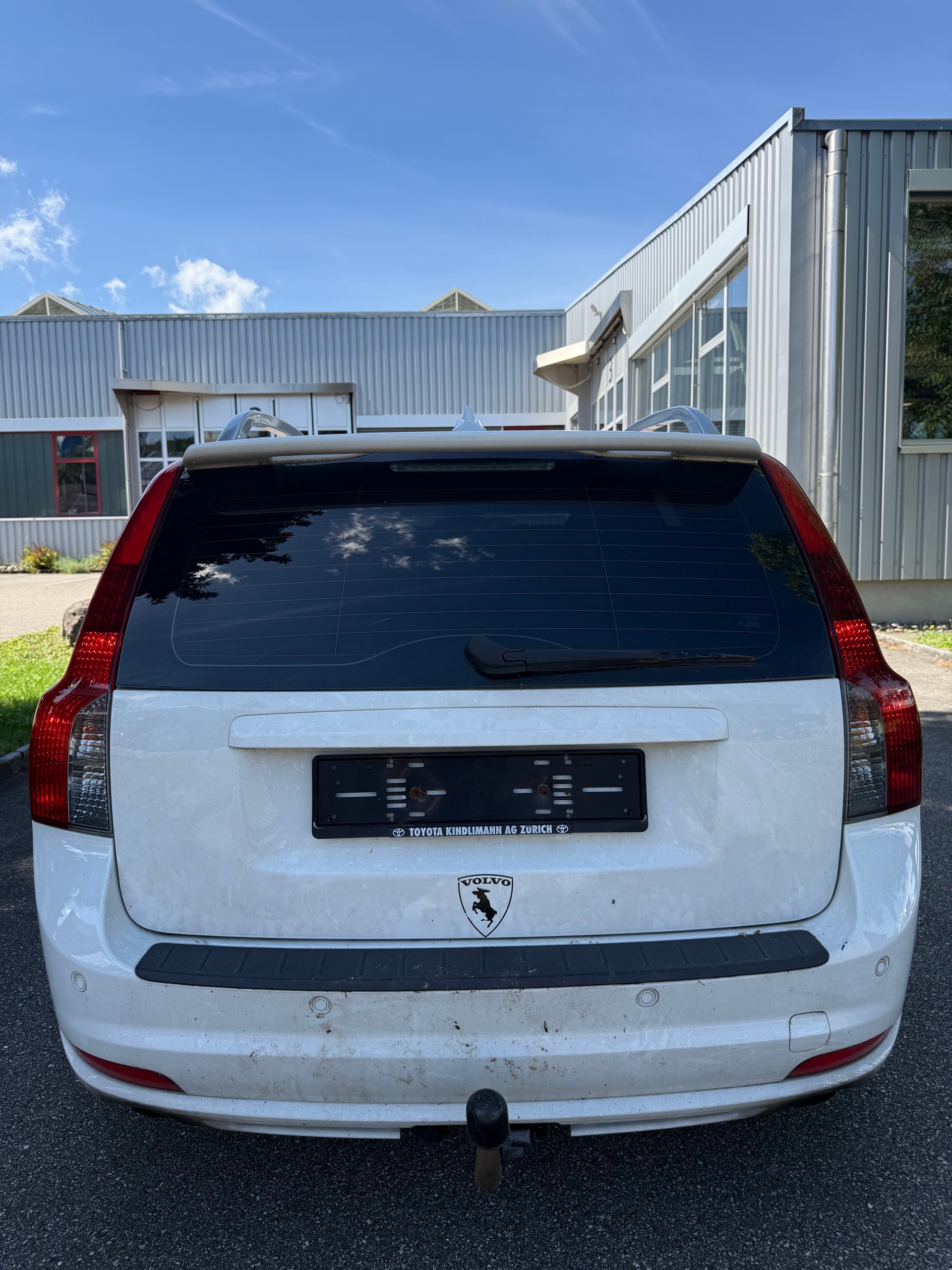VOLVO V50 D3 R-Design-image-3