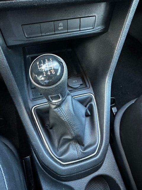 VW Caddy 1.4TGI BlueMotion Technology-image-12