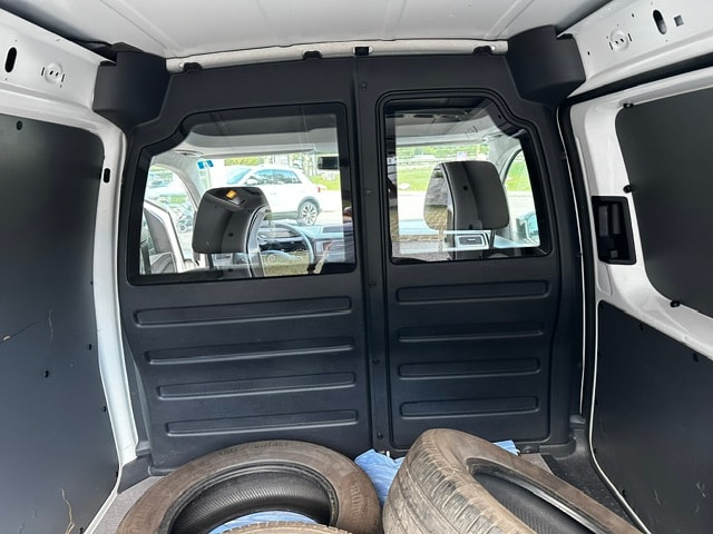 VW Caddy 1.4TGI BlueMotion Technology-image-10