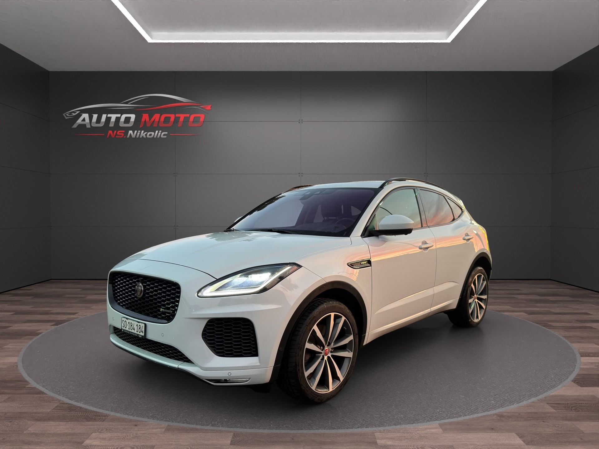 JAGUAR E-Pace 2.0 P300 HSE AWD Automatik-image-1