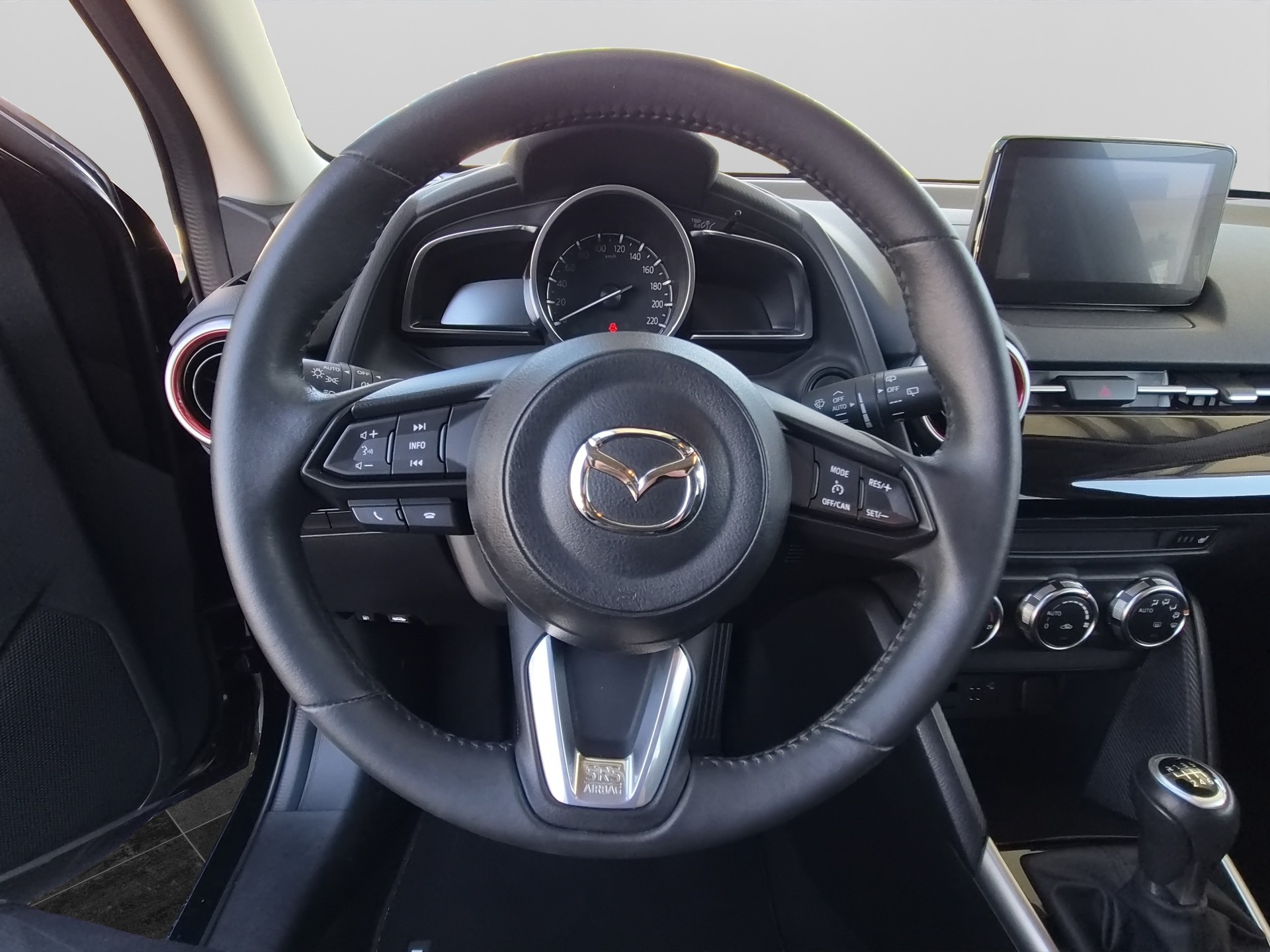 MAZDA 2 1.5 115 Homura-image-16