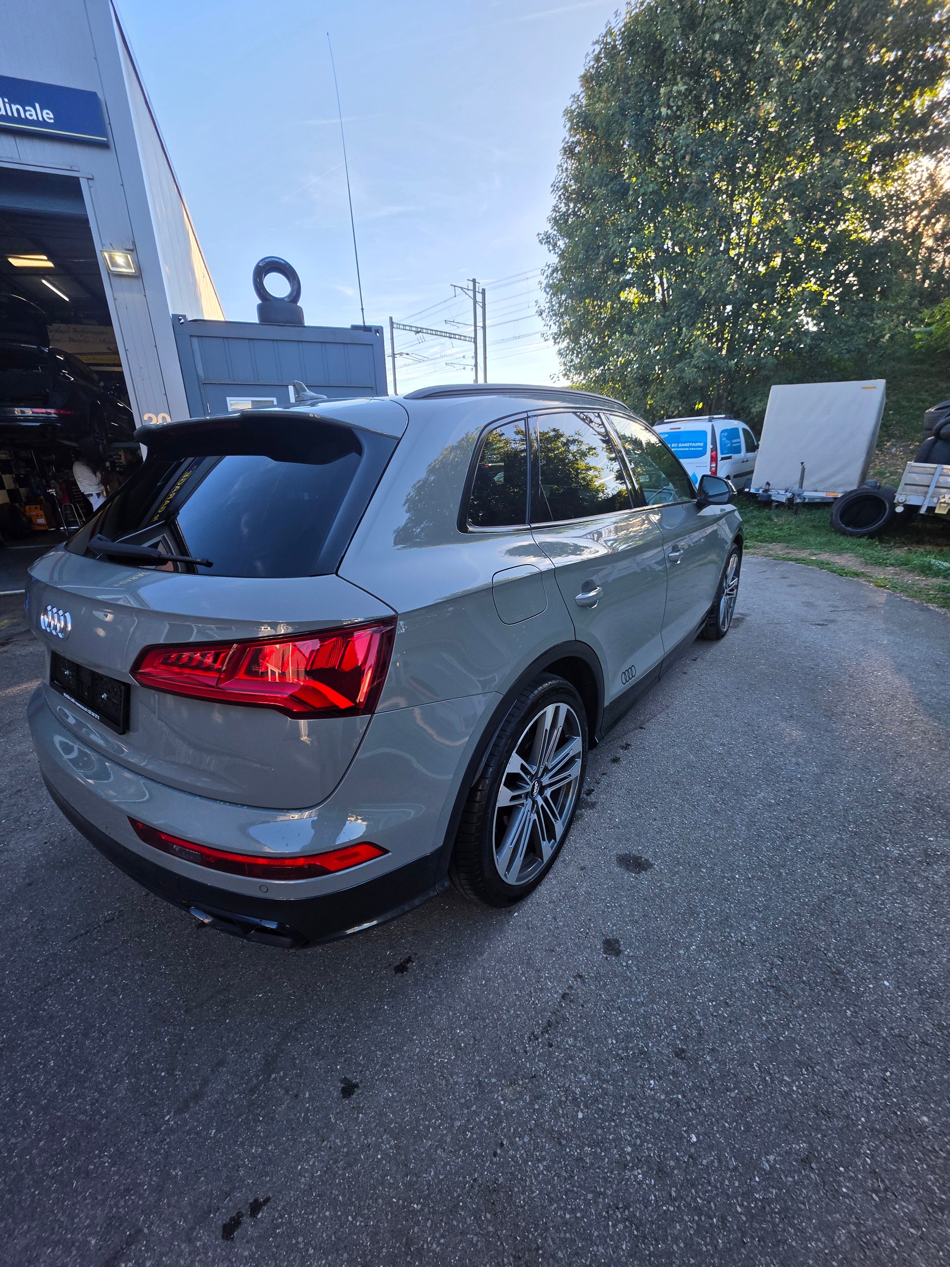 AUDI SQ5 3.0 TFSI quattro S-tronic-image-4