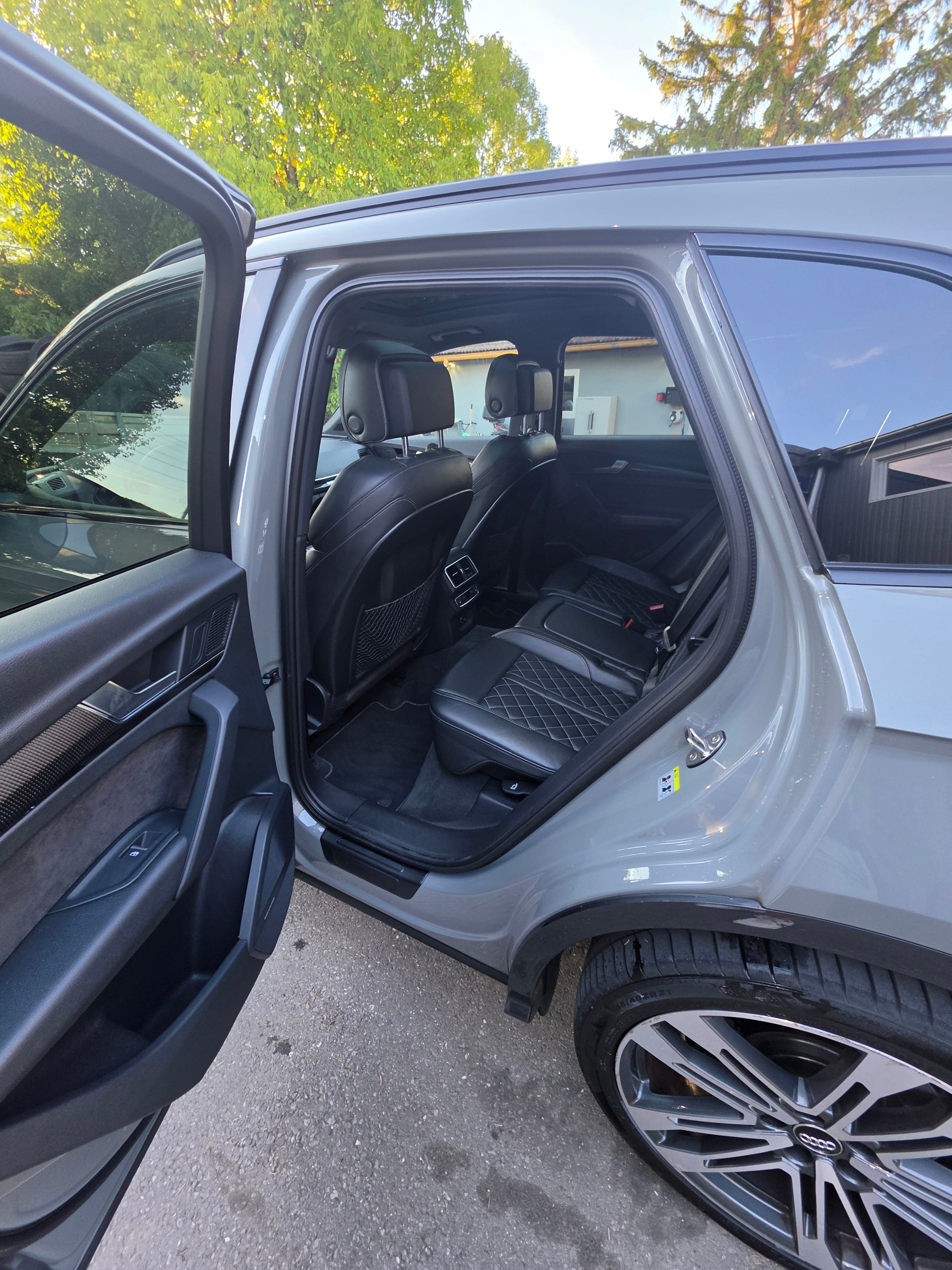 AUDI SQ5 3.0 TFSI quattro S-tronic-image-17