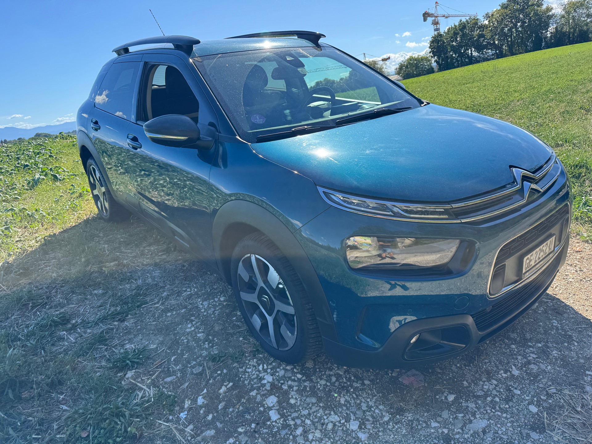 CITROEN C4 Cactus 1.2 Pure Tech Shine EAT6-image-1