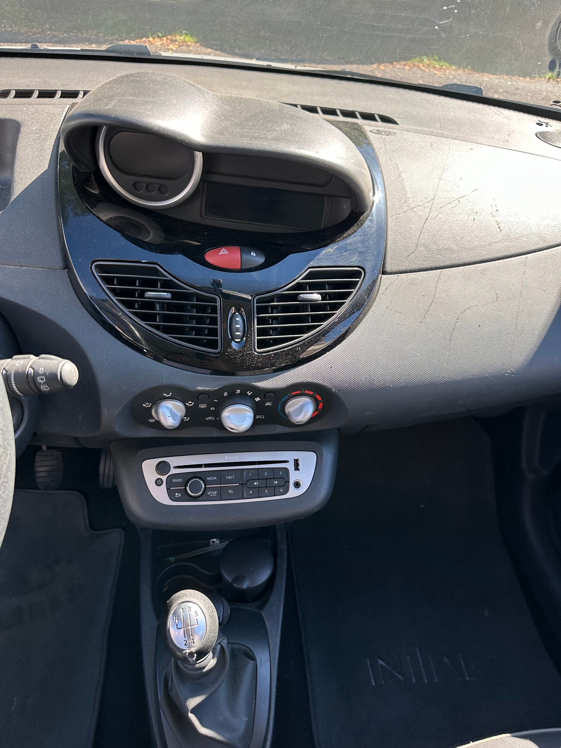 RENAULT Twingo 1.2 16V Night & Day-image-9