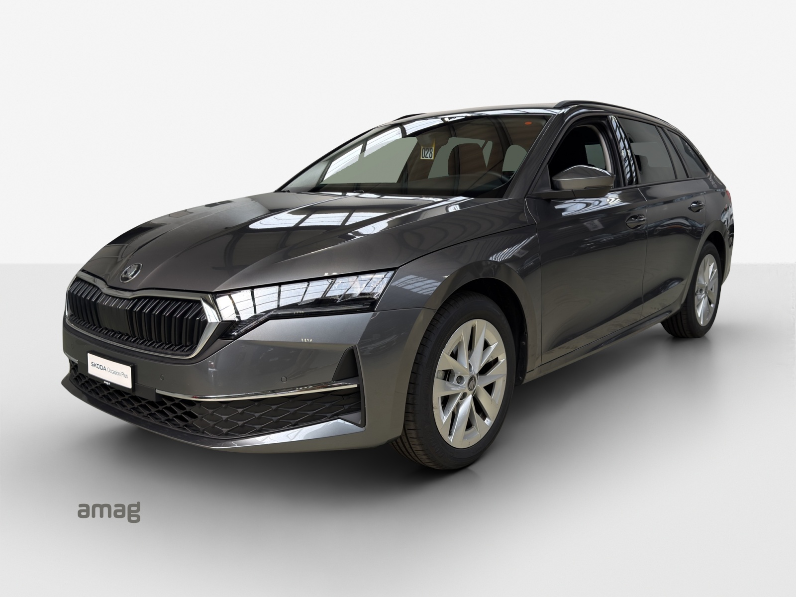 SKODA Octavia Combi 1.5 TSI mHEV DSG Dynamic-image-0