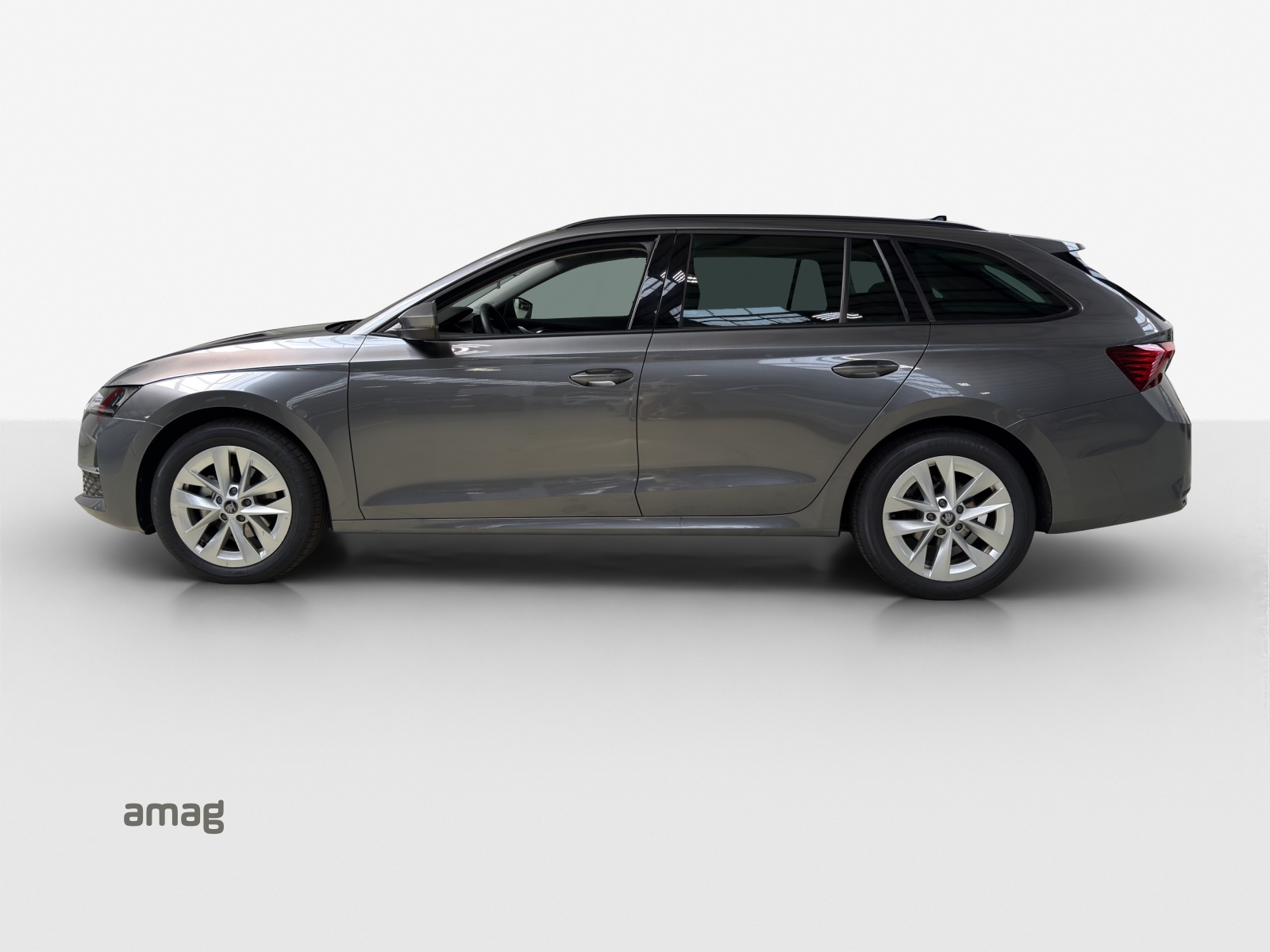 SKODA Octavia Combi 1.5 TSI mHEV DSG Dynamic-showroom-element-1