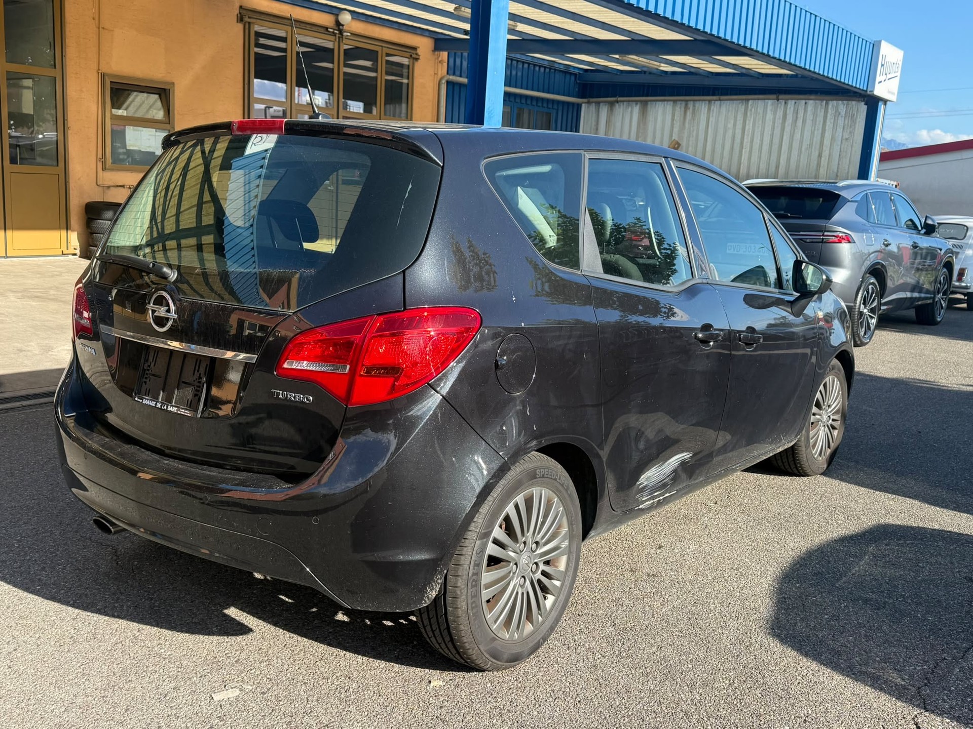 OPEL Meriva 1.4 Turbo Cosmo-image-1