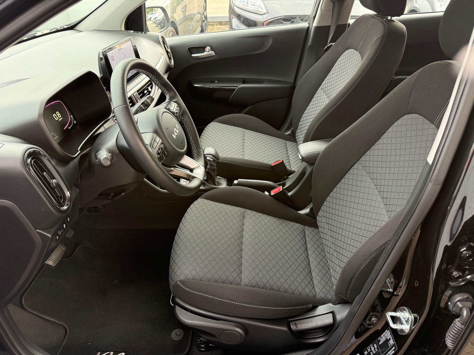 KIA Picanto 1.0 CVVT First Edition Automatic-image-6