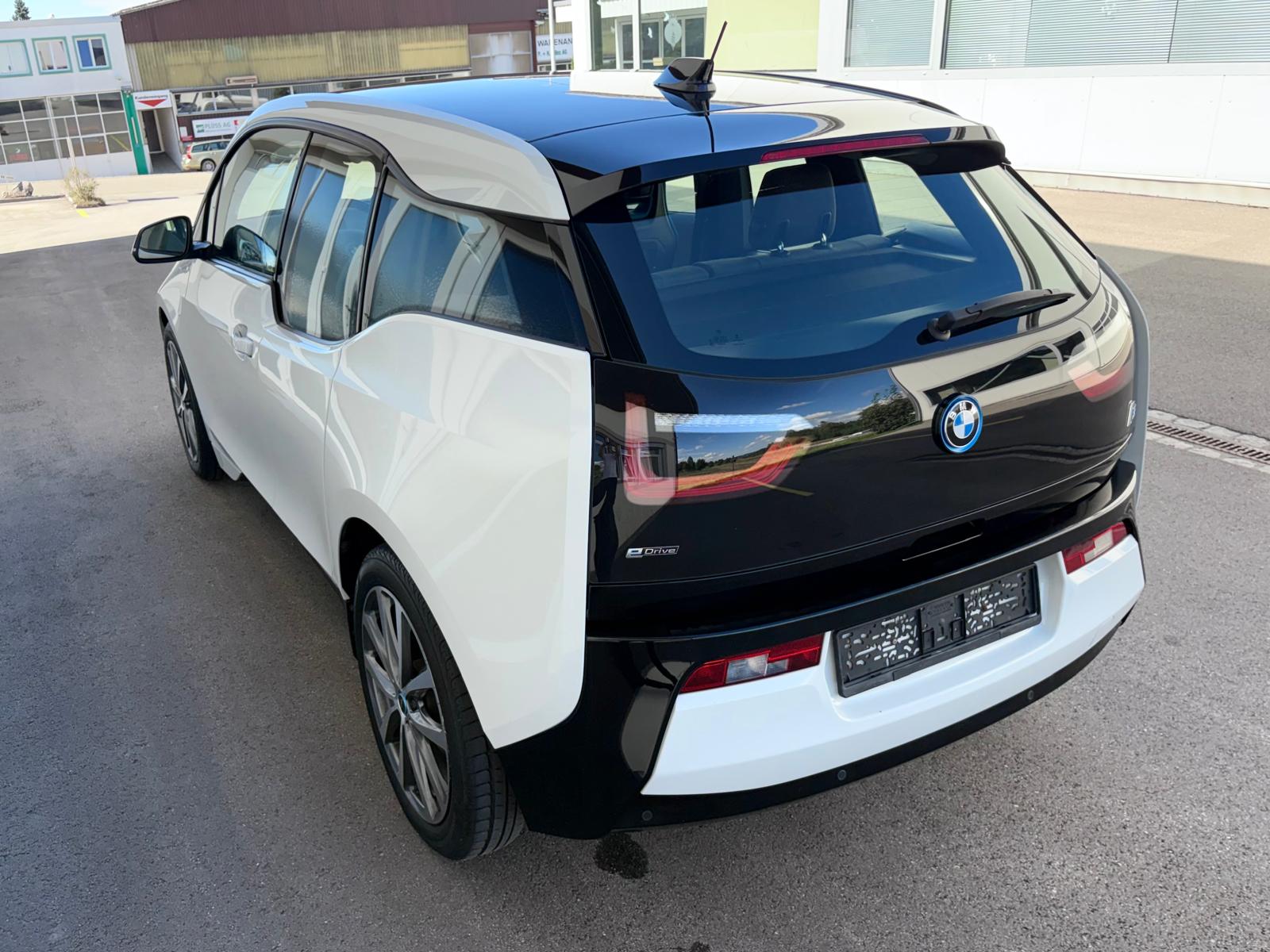 BMW i3 (94Ah) 170 PS-image-4