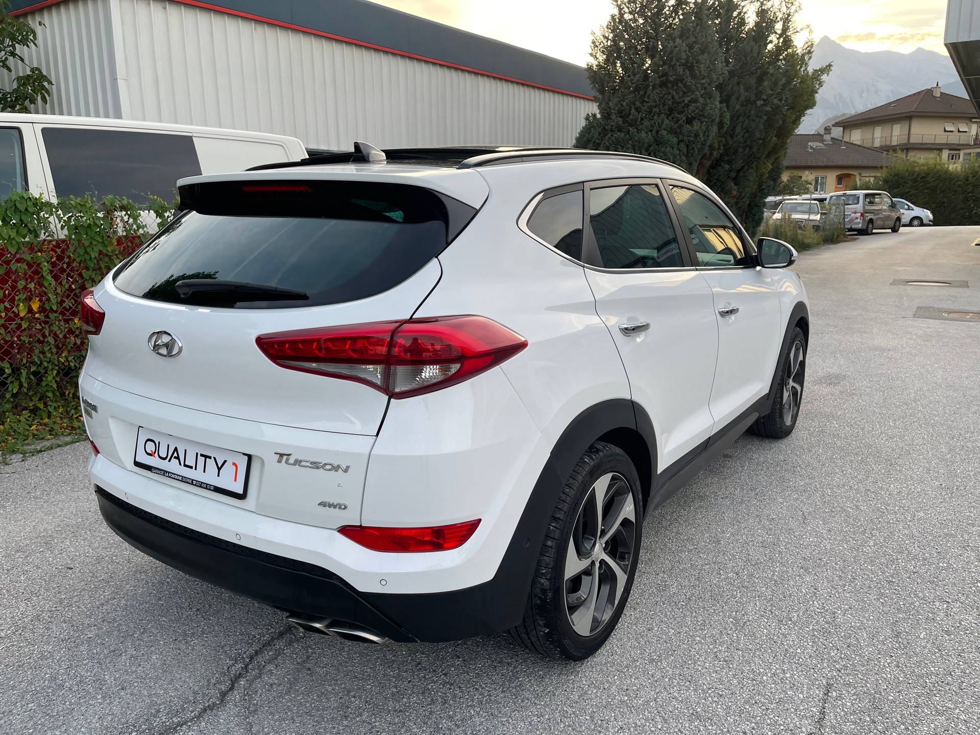 HYUNDAI Tucson 2.0 CRDI Vertex 4WD Automatic-image-8