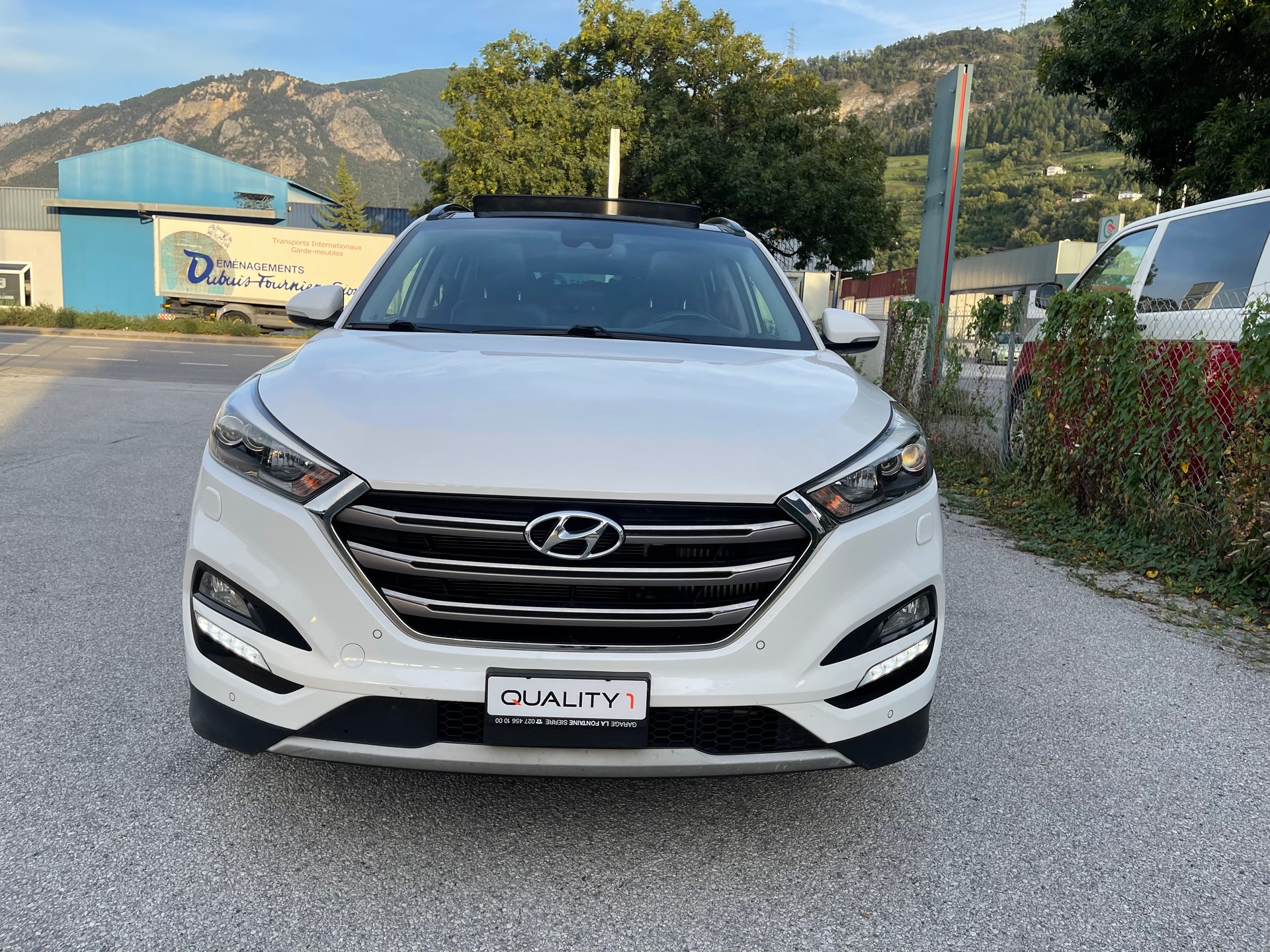 HYUNDAI Tucson 2.0 CRDI Vertex 4WD Automatic-image-2