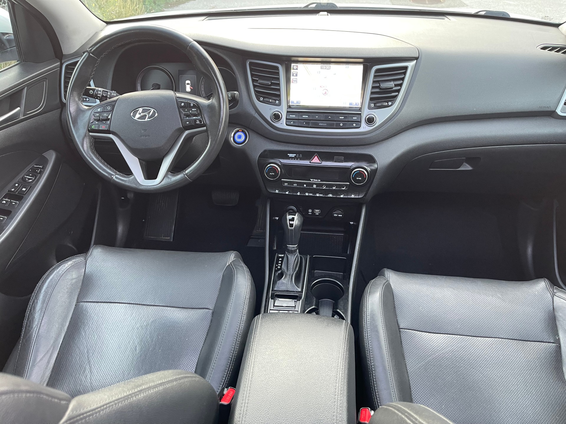 HYUNDAI Tucson 2.0 CRDI Vertex 4WD Automatic-image-1