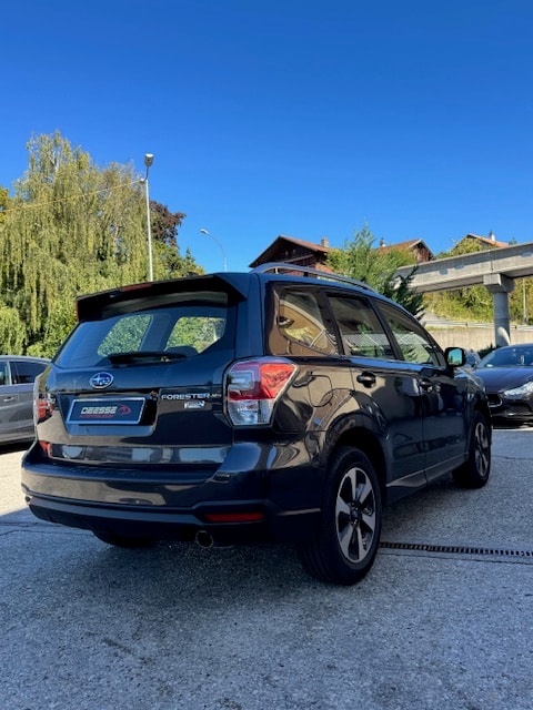 SUBARU Forester 2.0D Swiss Lineatronic-image-3